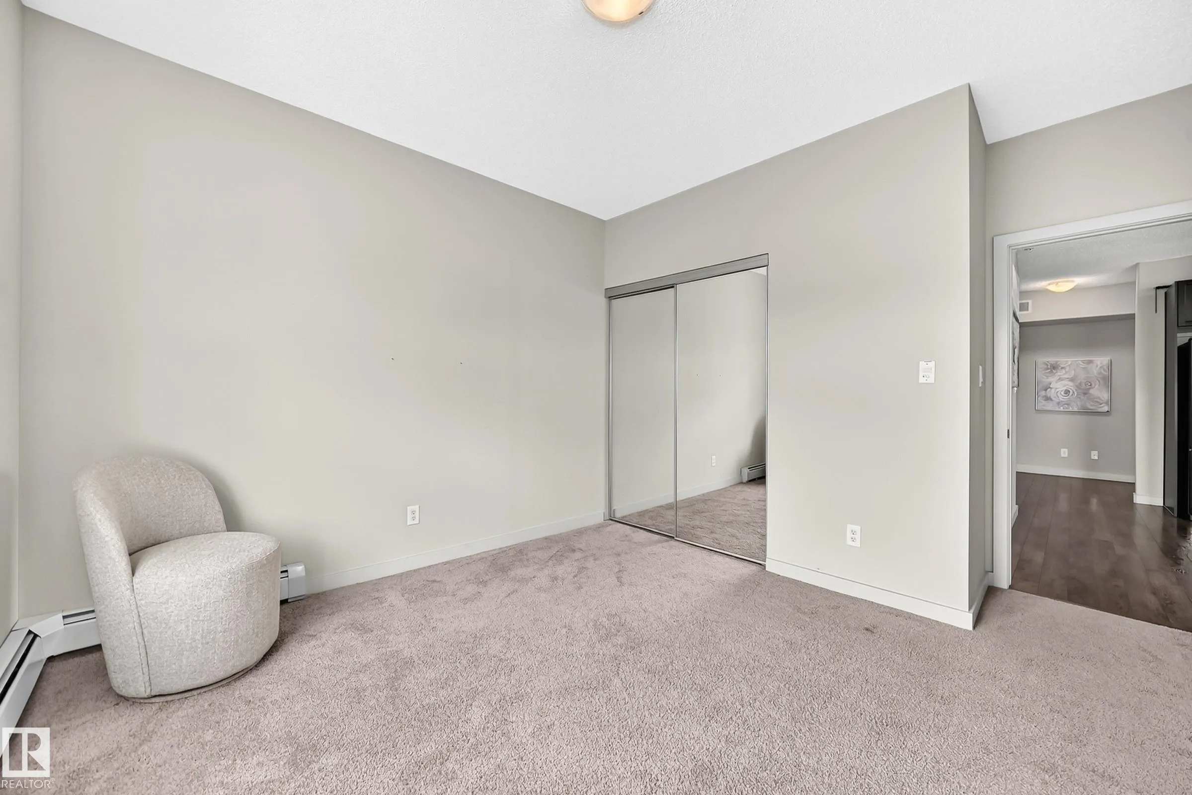 504 Griesbach Parade