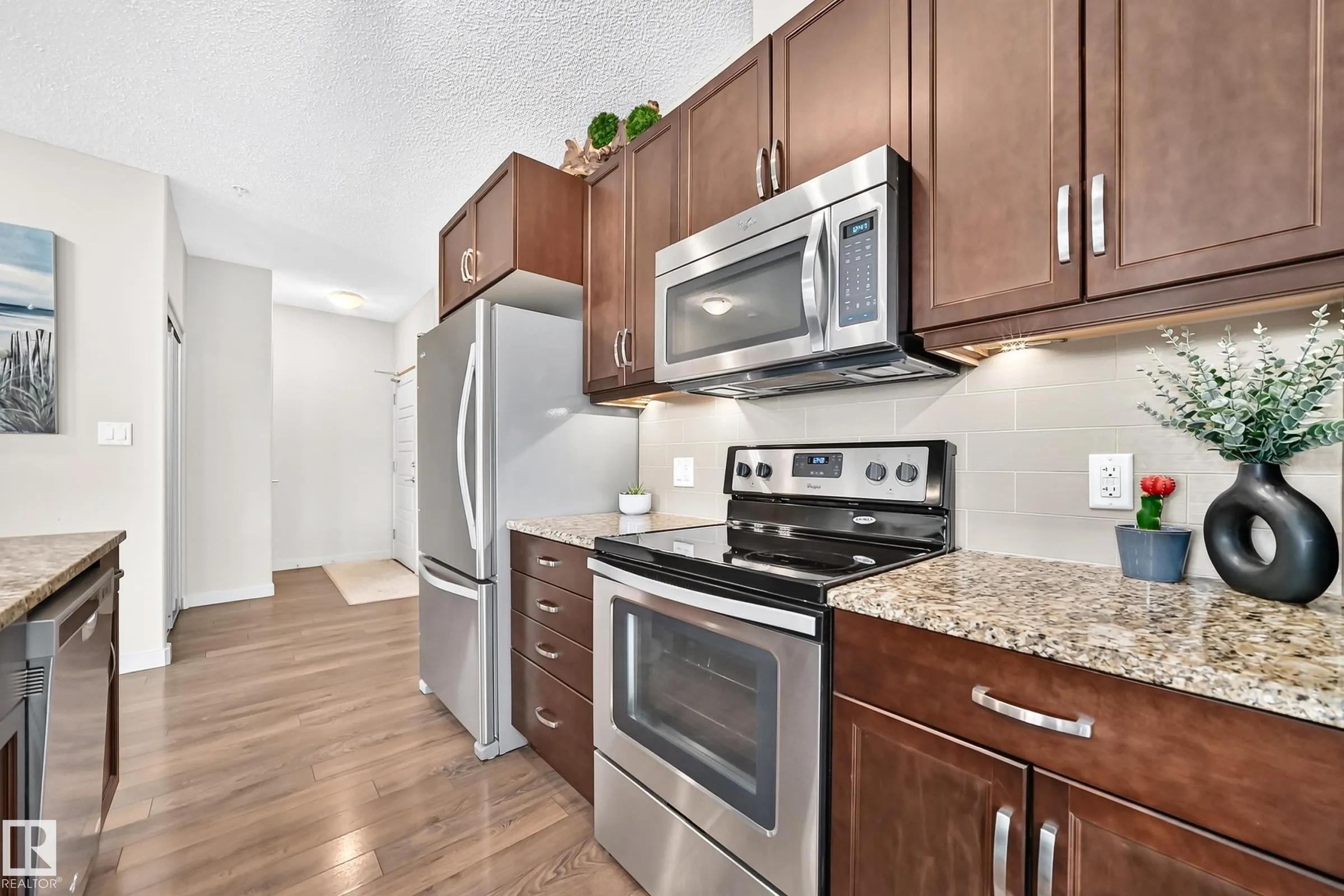 504 Griesbach Parade