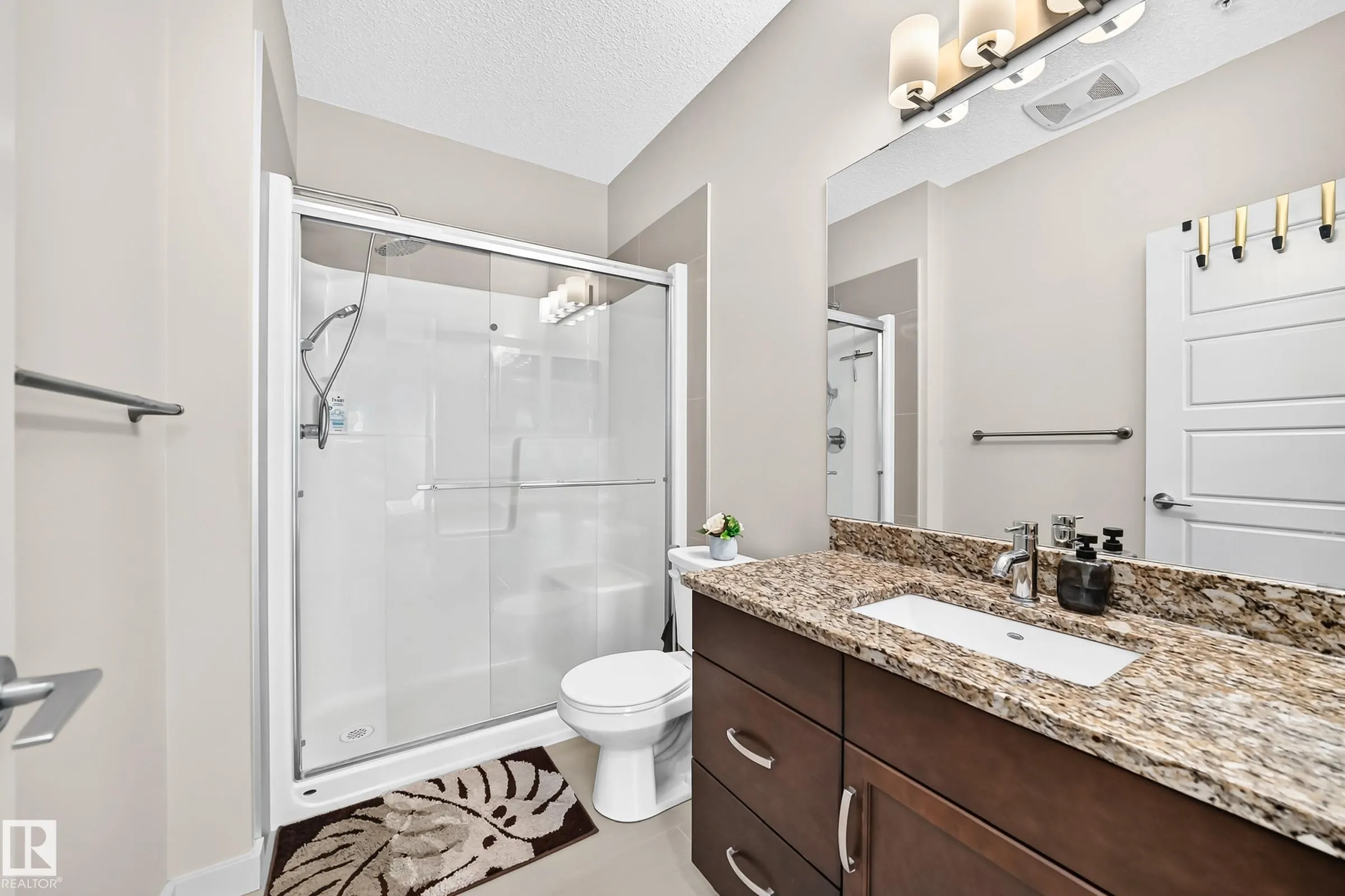 504 Griesbach Parade