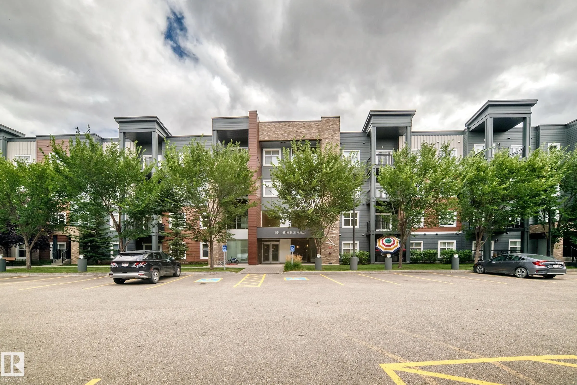 504 Griesbach Parade