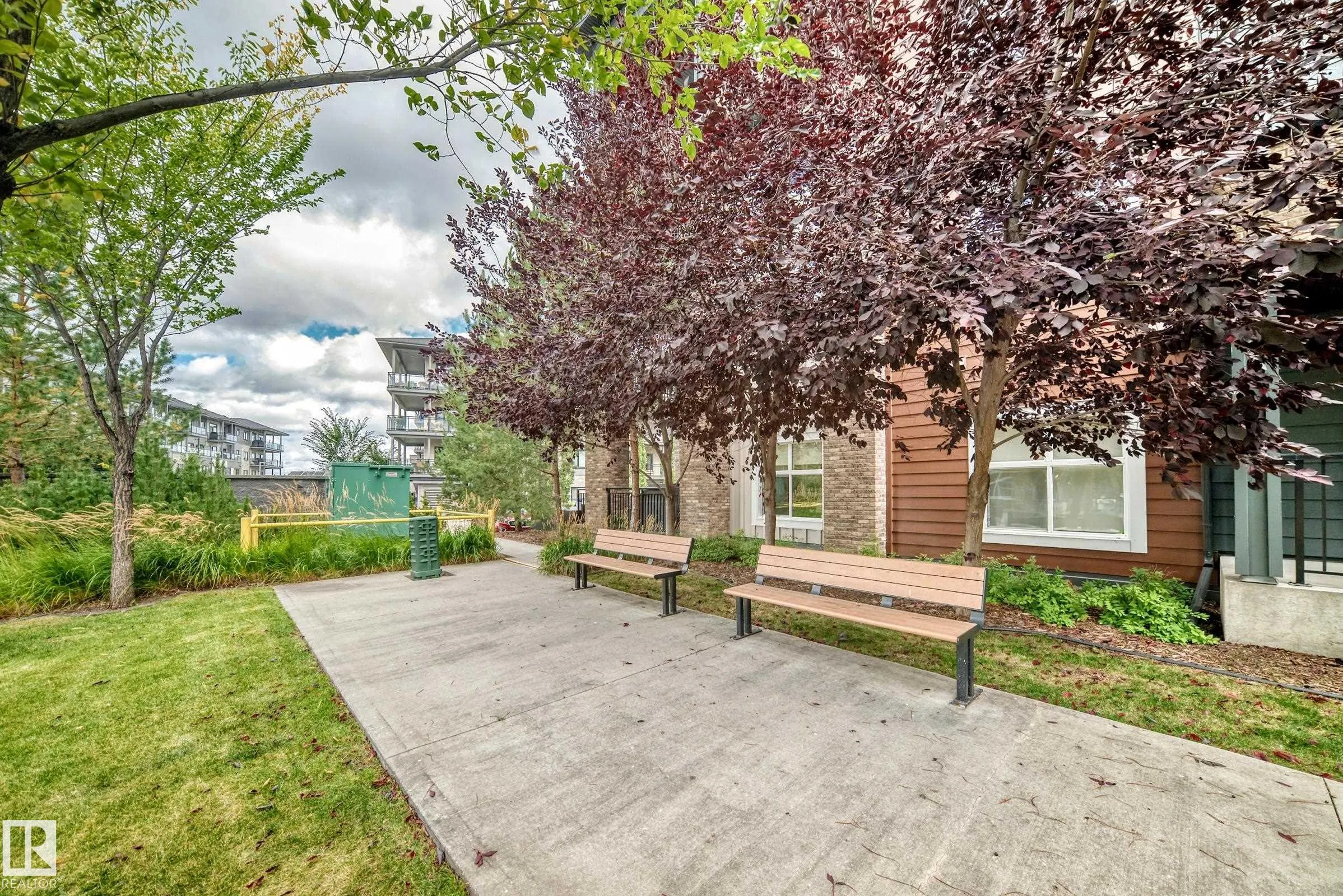 504 Griesbach Parade