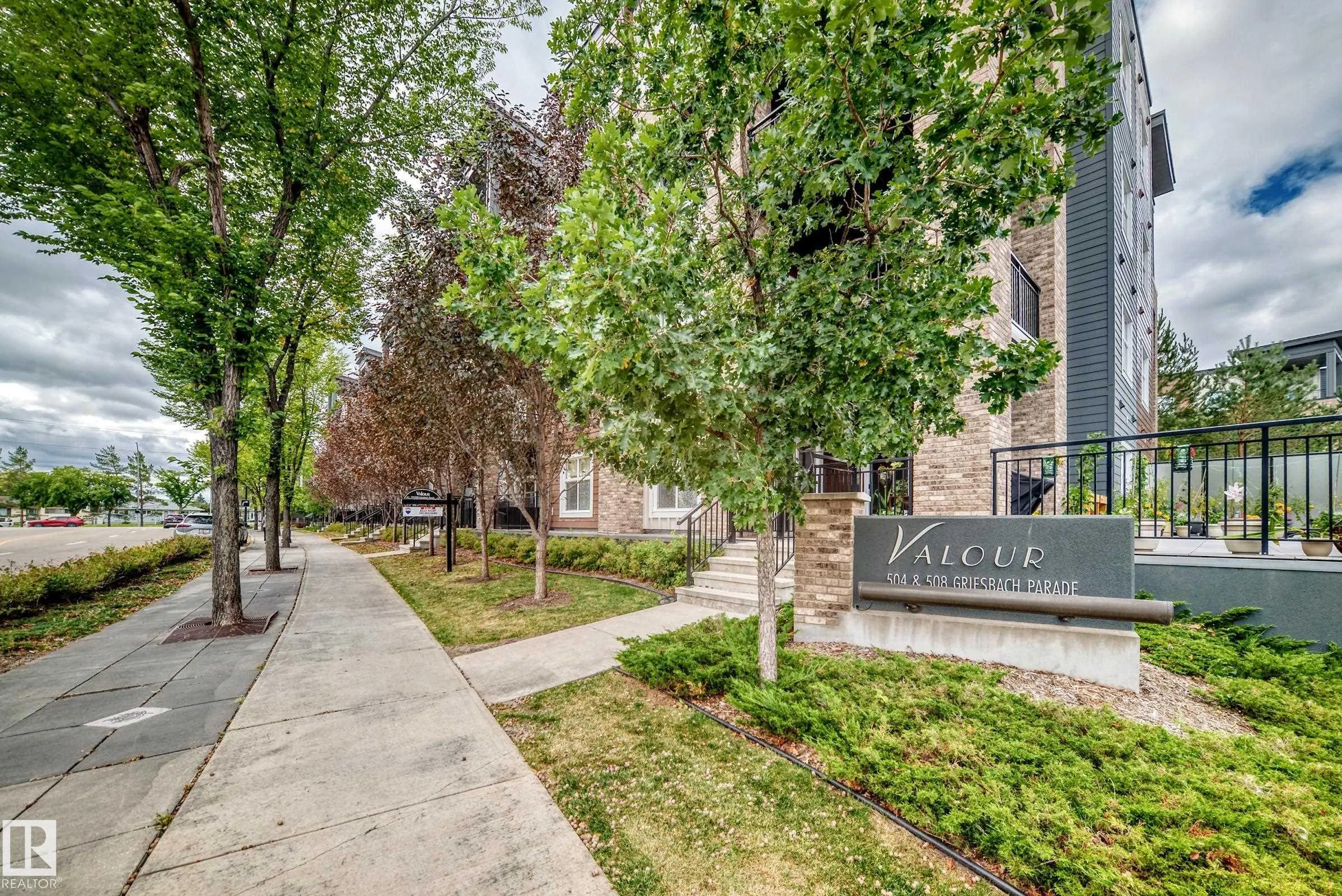 504 Griesbach Parade