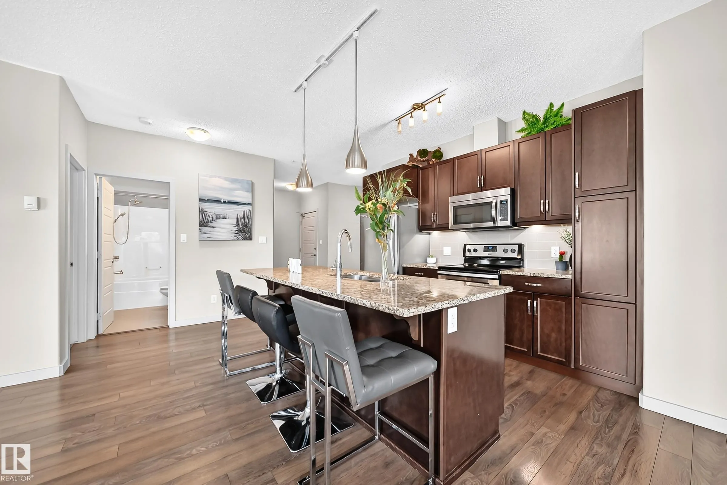 504 Griesbach Parade