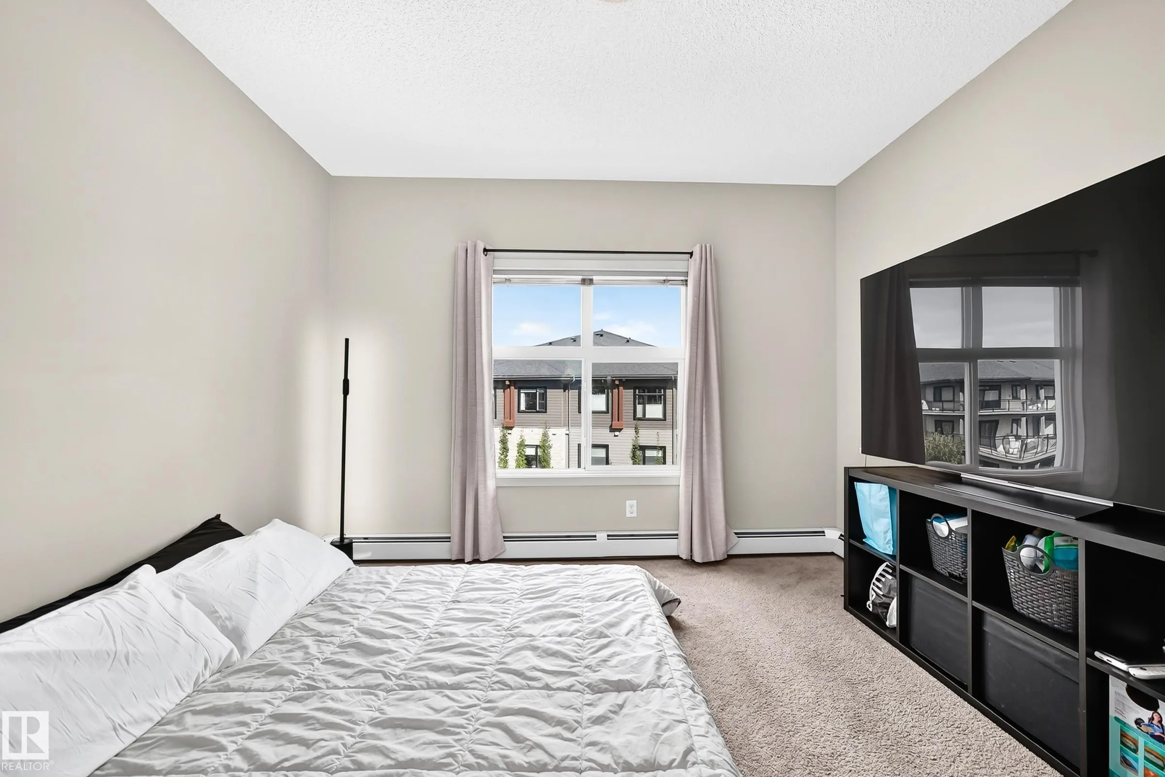 504 Griesbach Parade