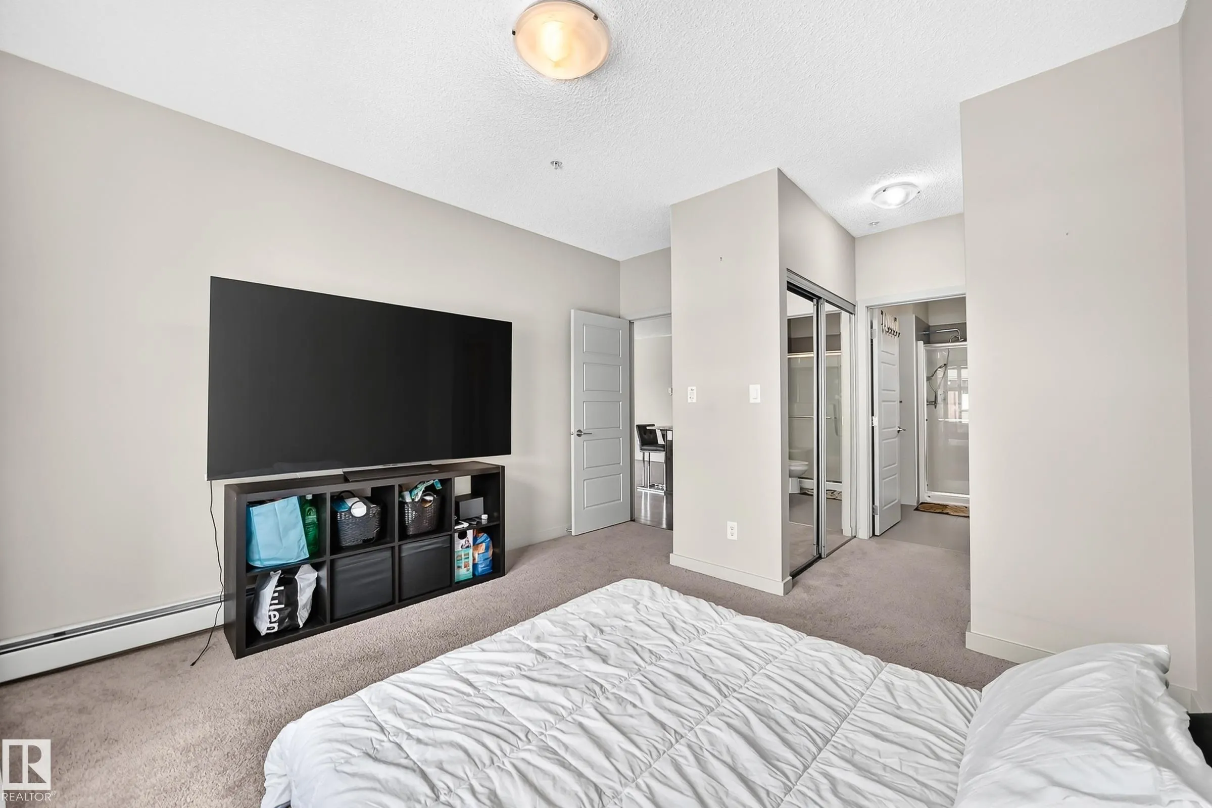 504 Griesbach Parade