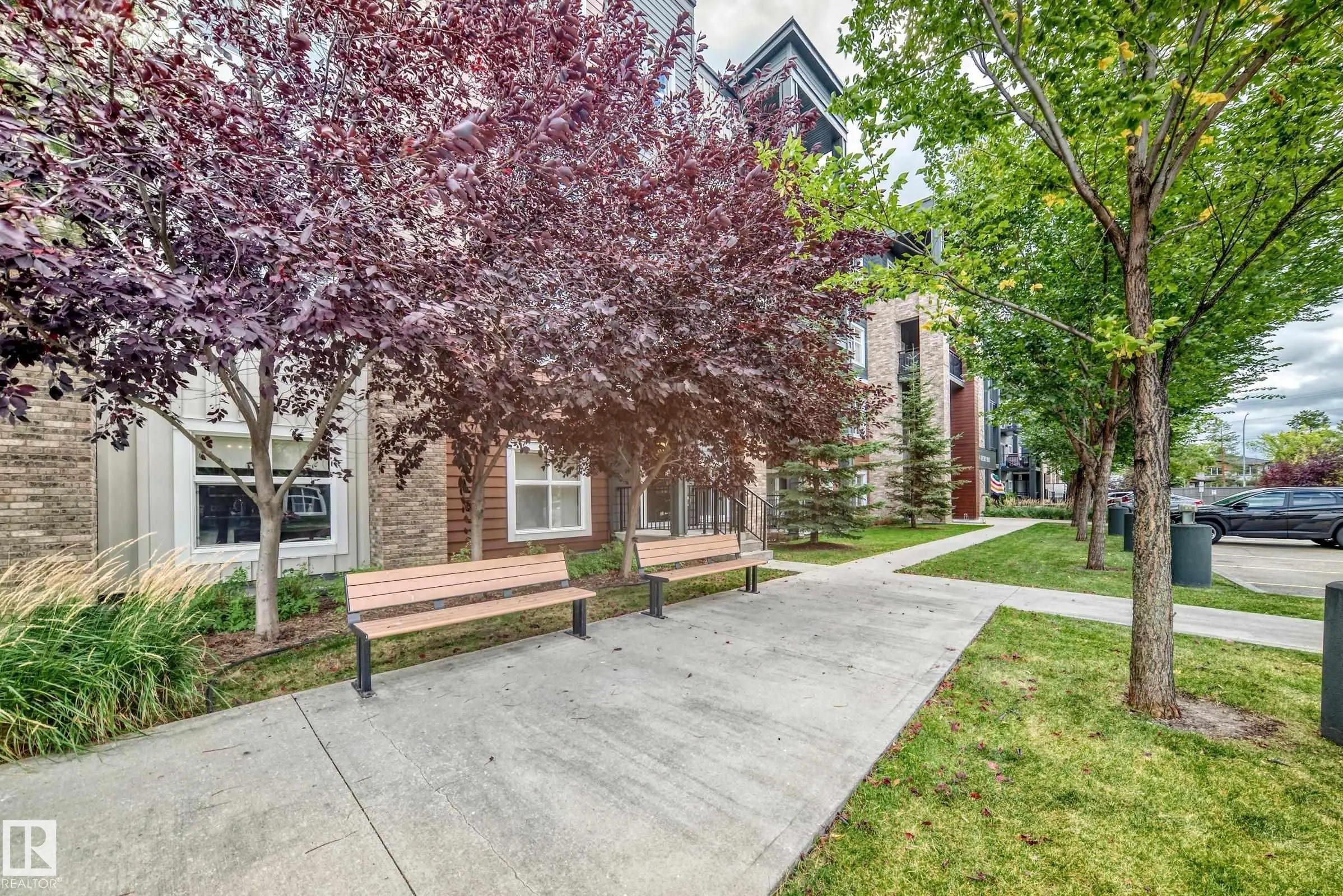 504 Griesbach Parade