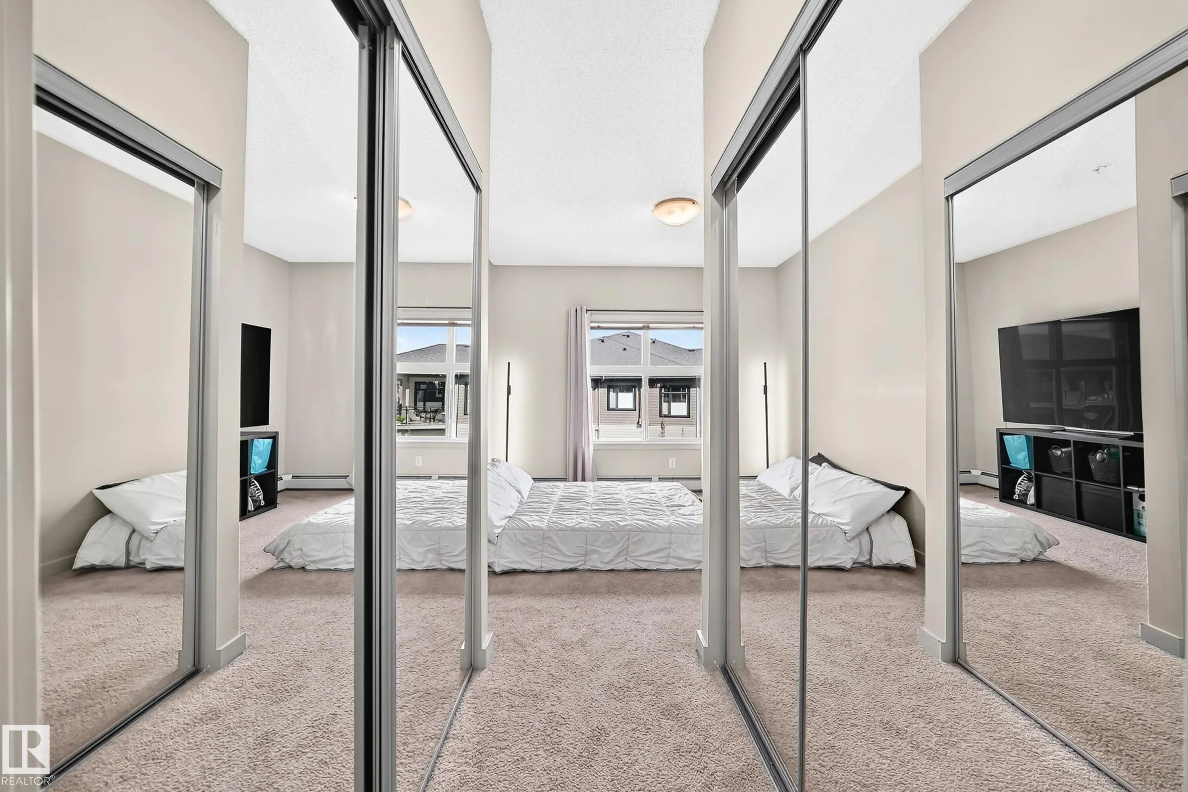 504 Griesbach Parade