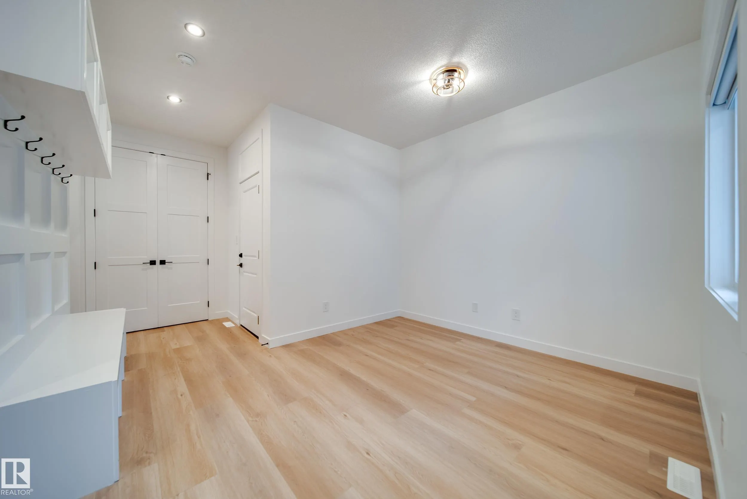 4 BLACKBIRD Bend