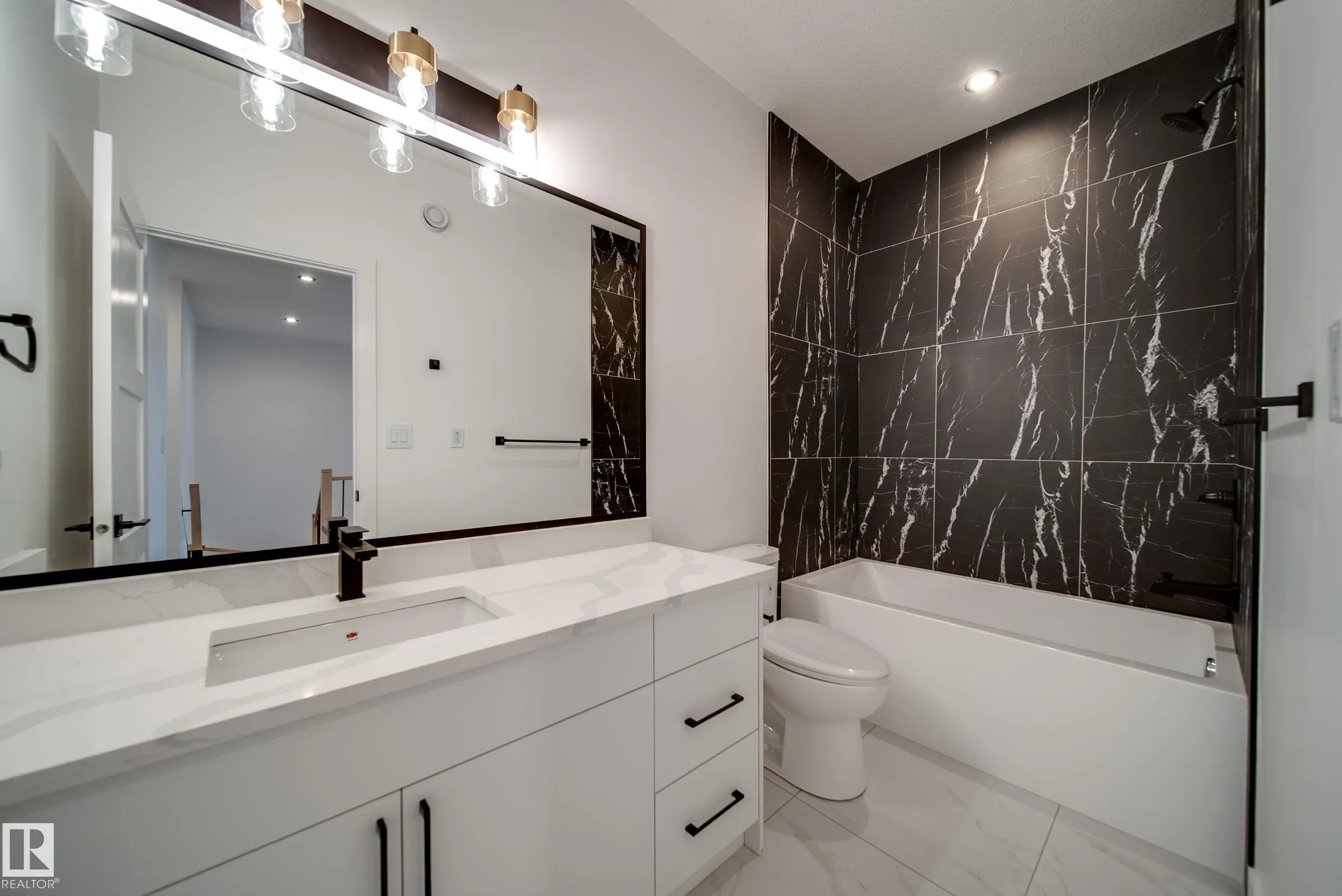 4 BLACKBIRD Bend