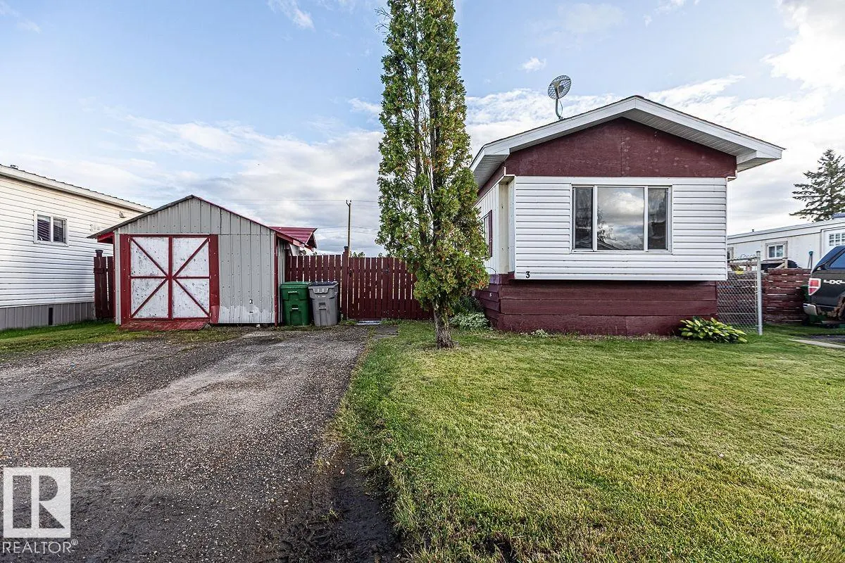 3 Calmar Mobile Home Park