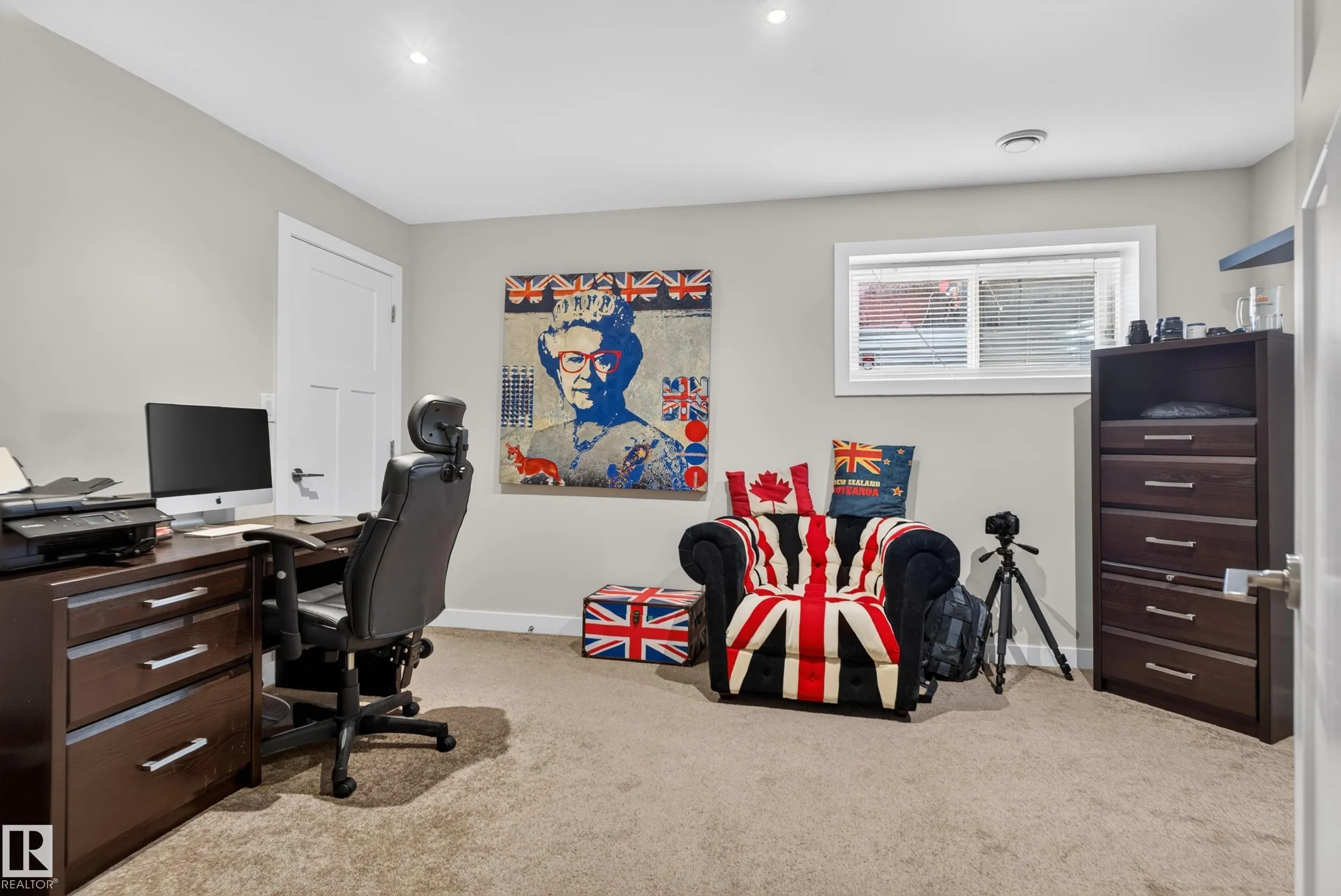 112 RICHMOND Link