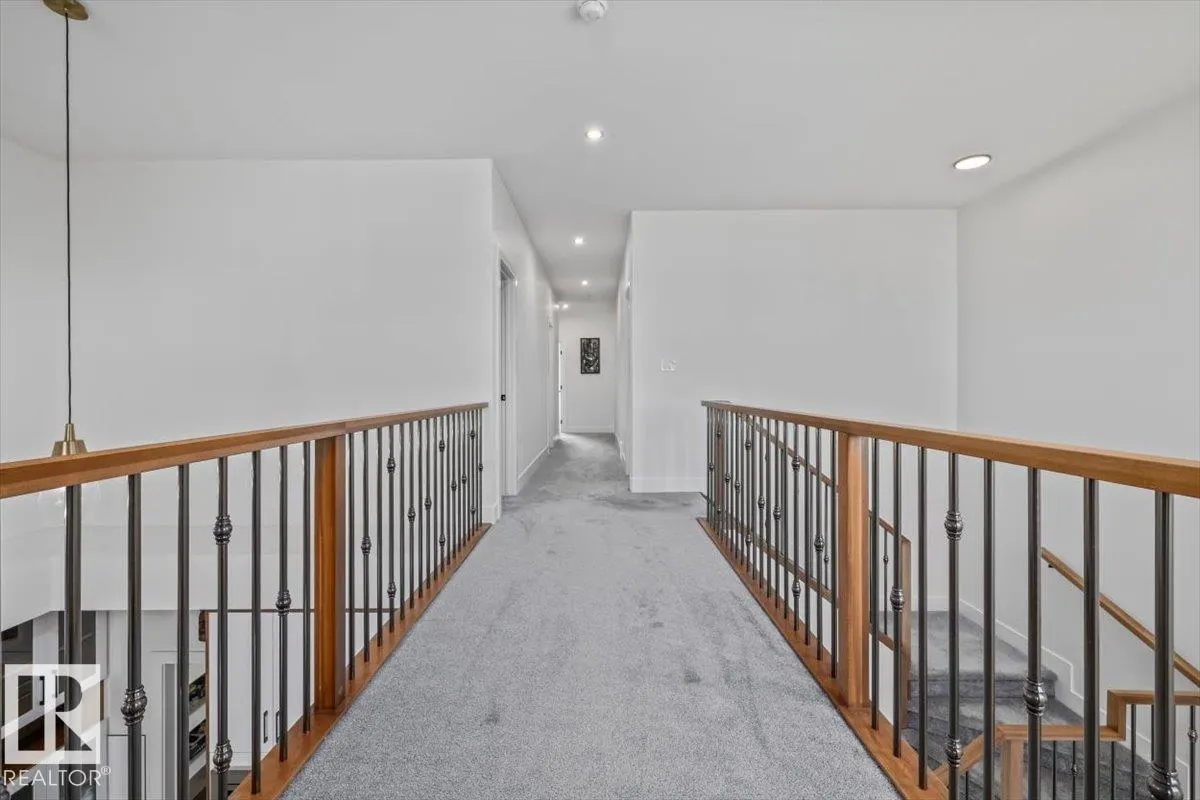 67 MEADOWGROVE Lane