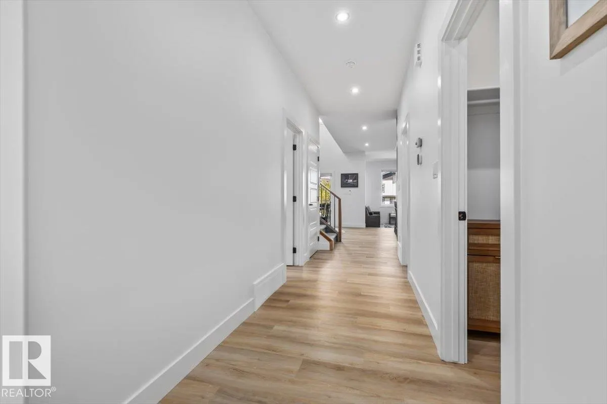 67 MEADOWGROVE Lane