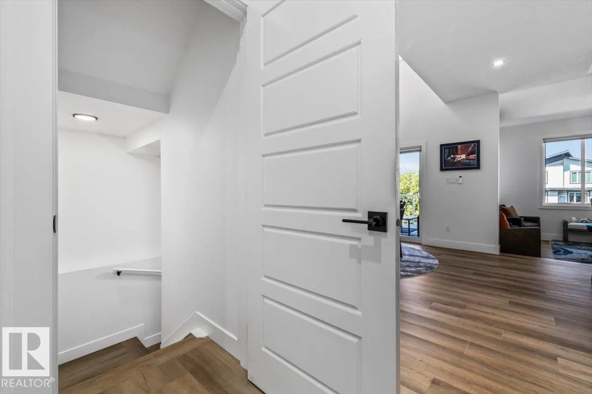 67 MEADOWGROVE Lane