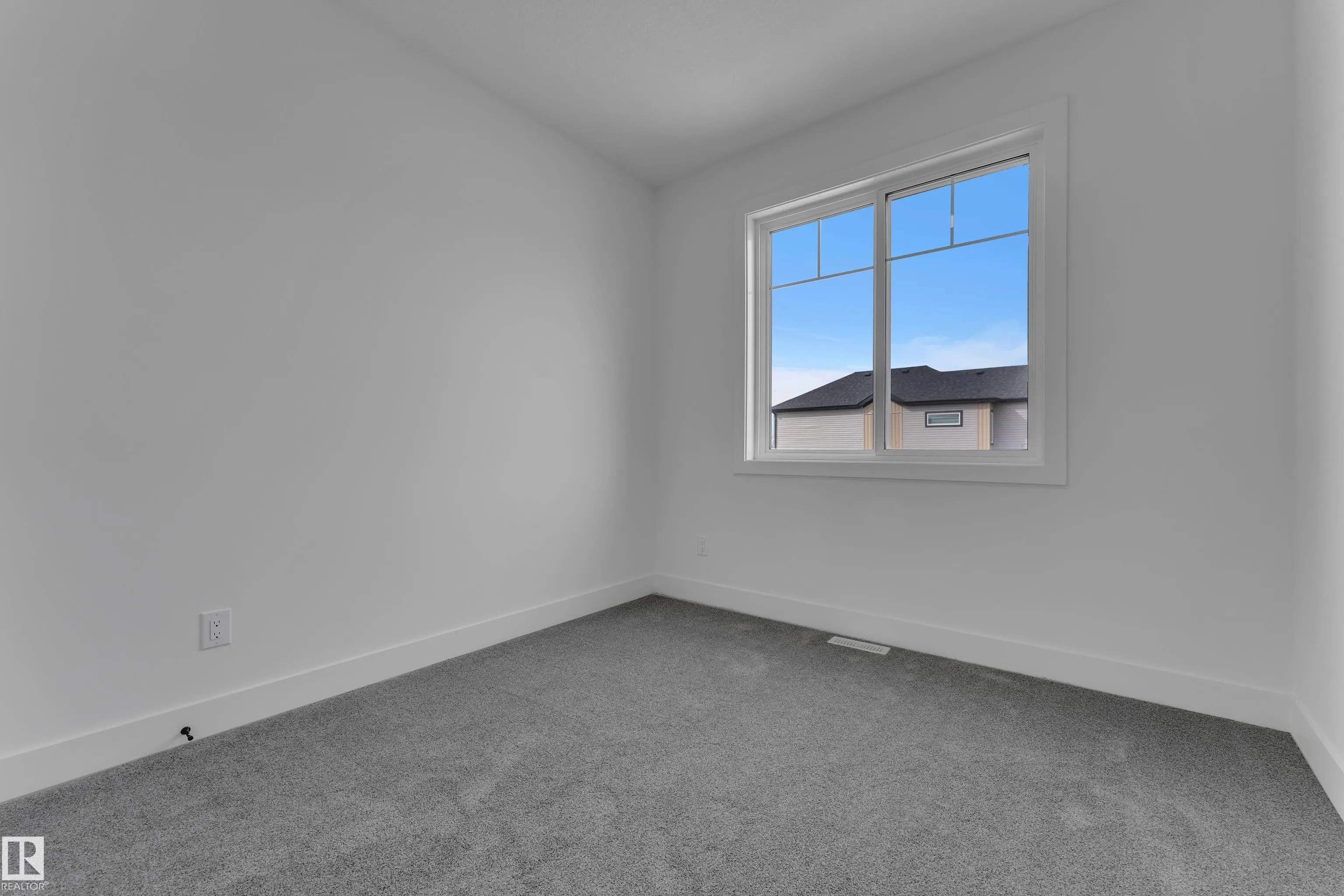 204 Linden Loop