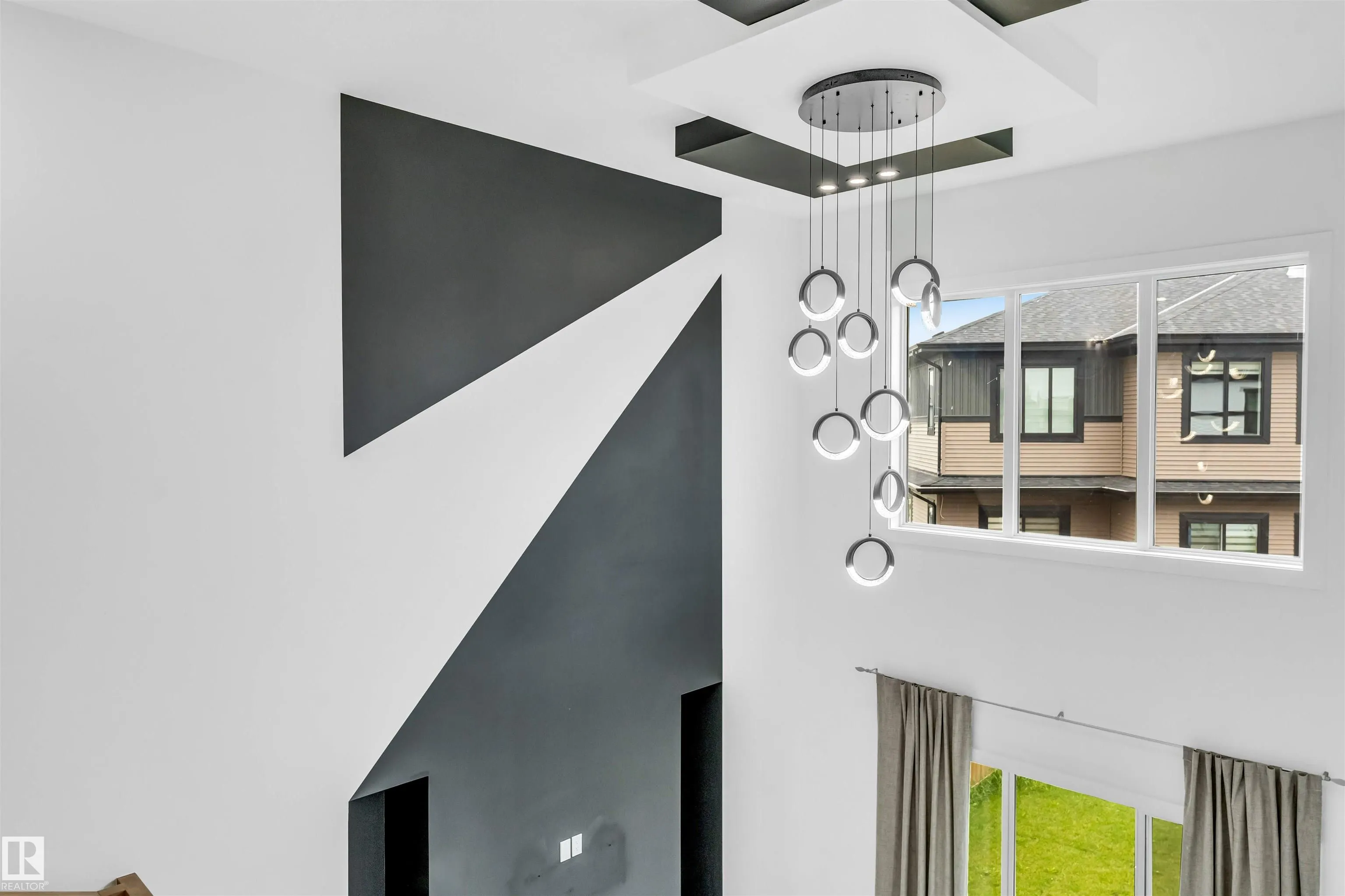 5904 SOLEIL Bay