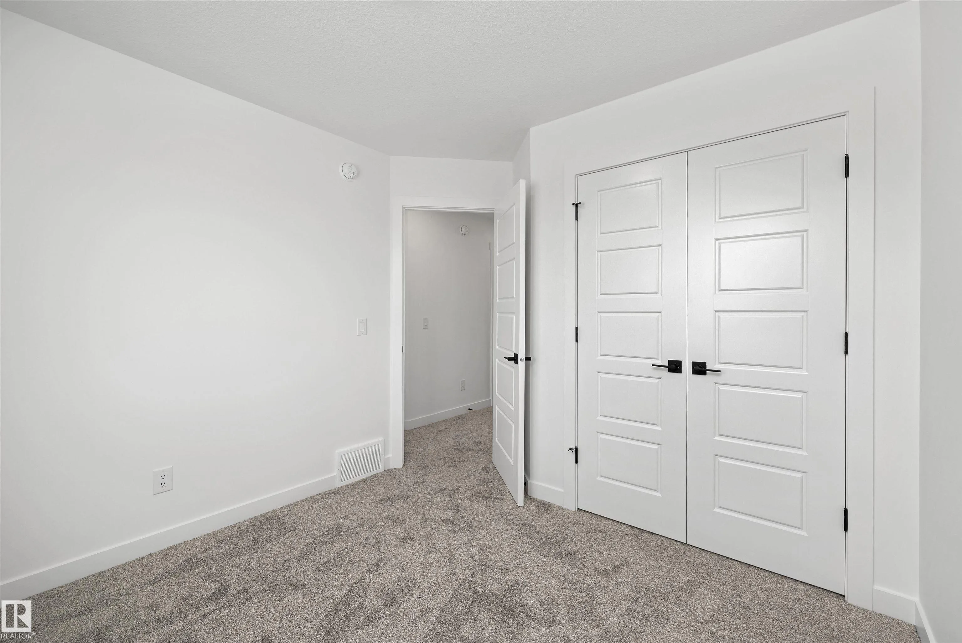 53 EMMETT Way