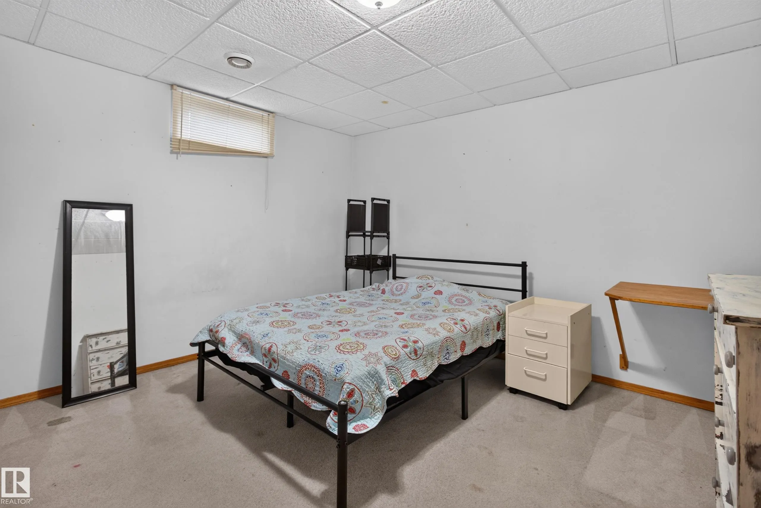 1042 PARKER Drive