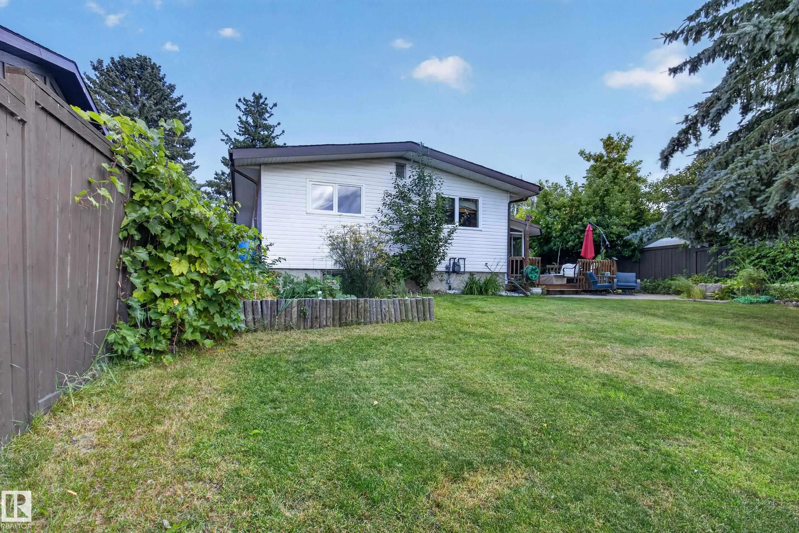 1042 PARKER Drive