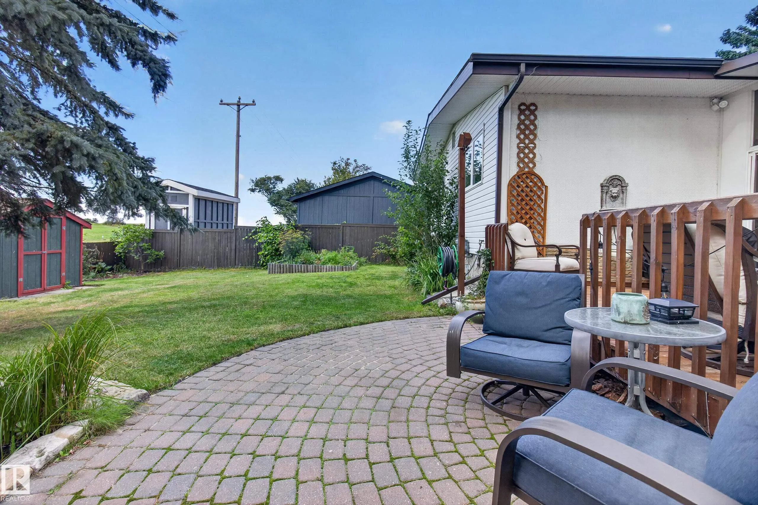 1042 PARKER Drive