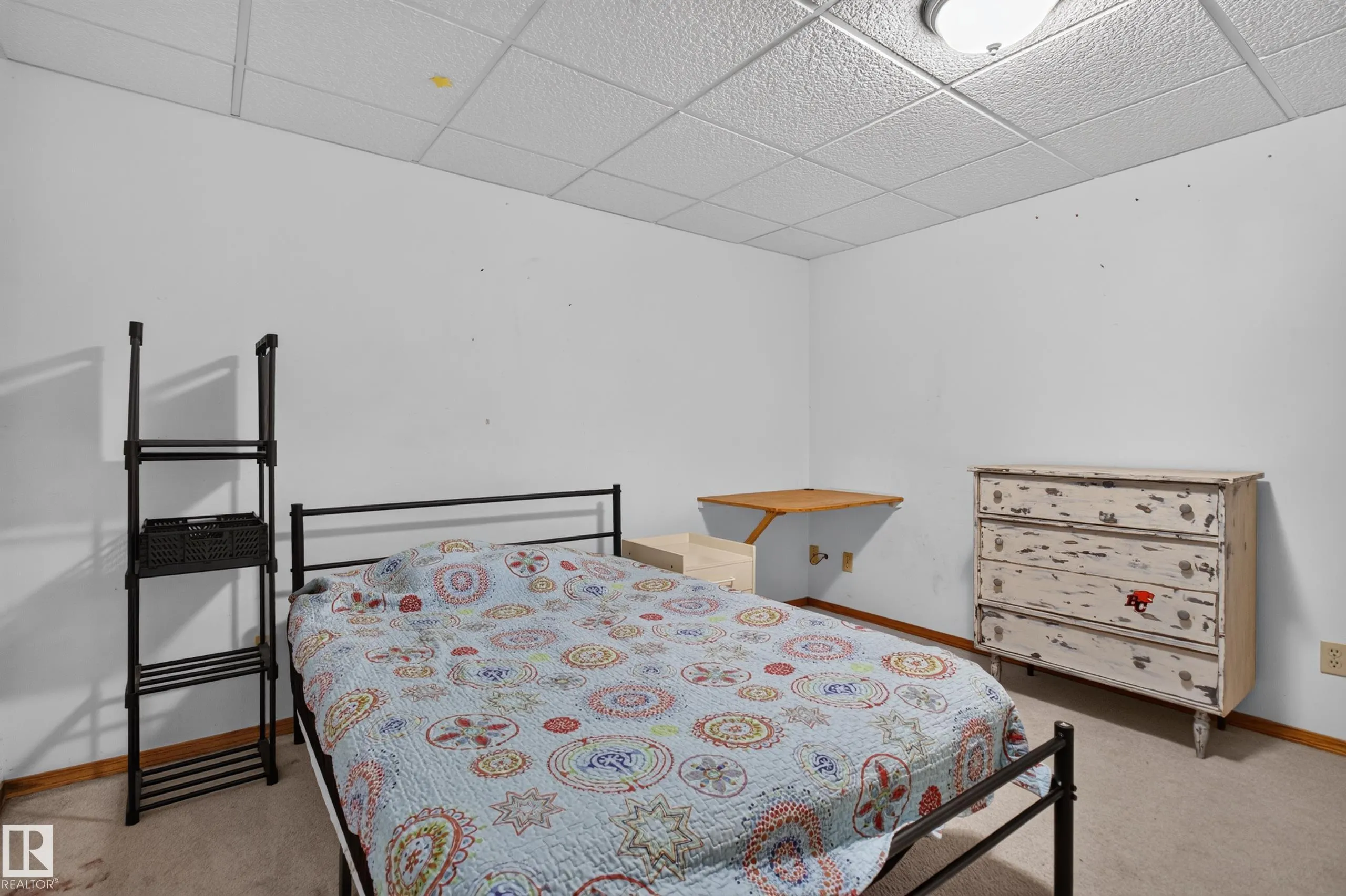 1042 PARKER Drive