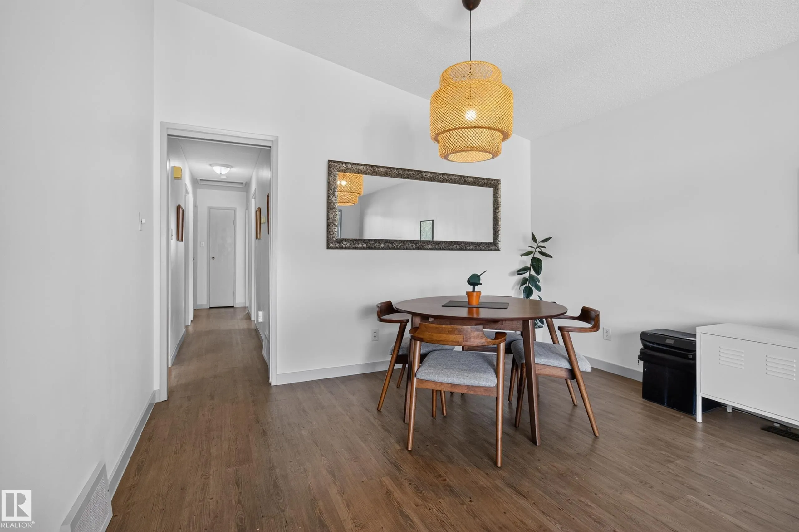 1042 PARKER Drive