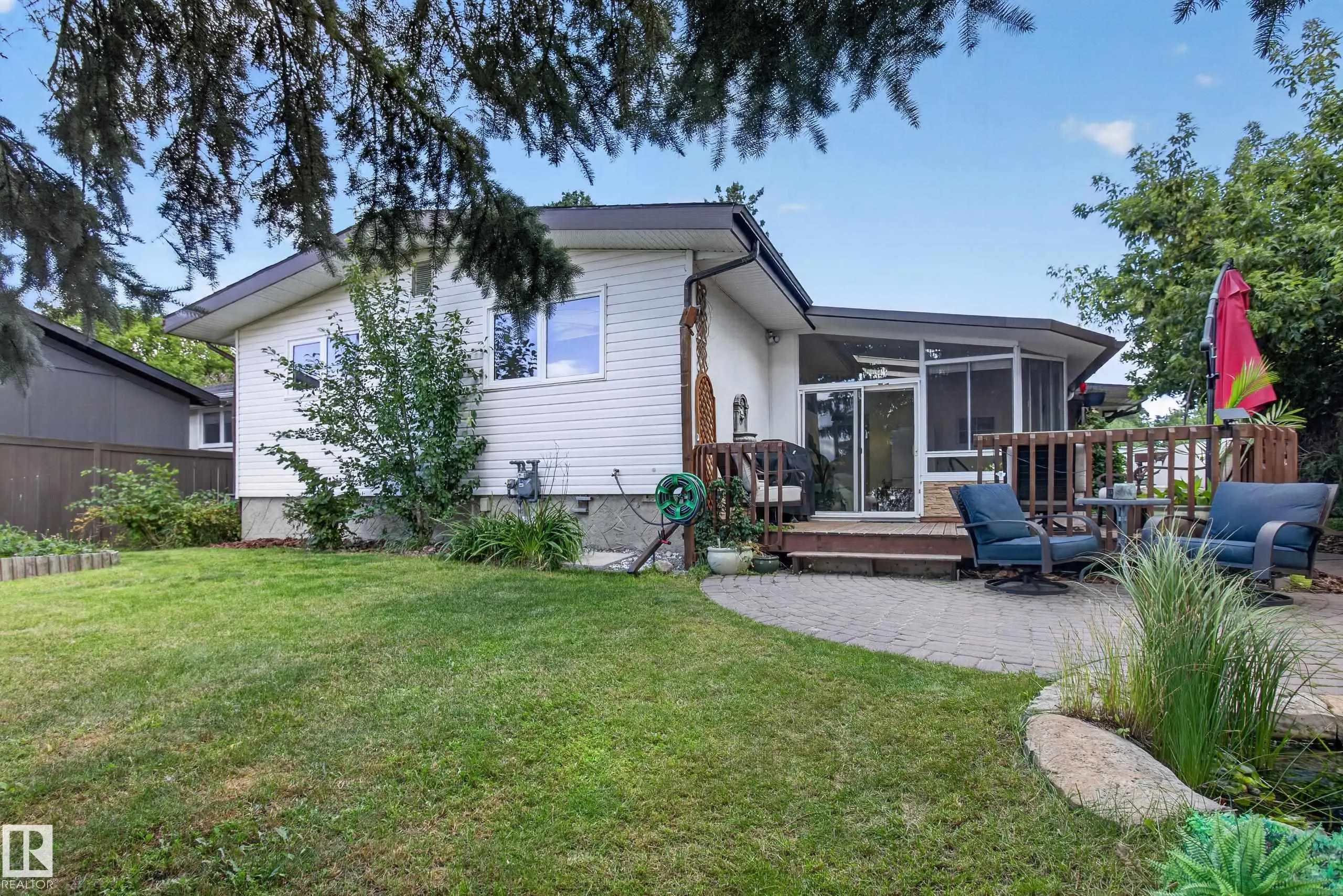 1042 PARKER Drive
