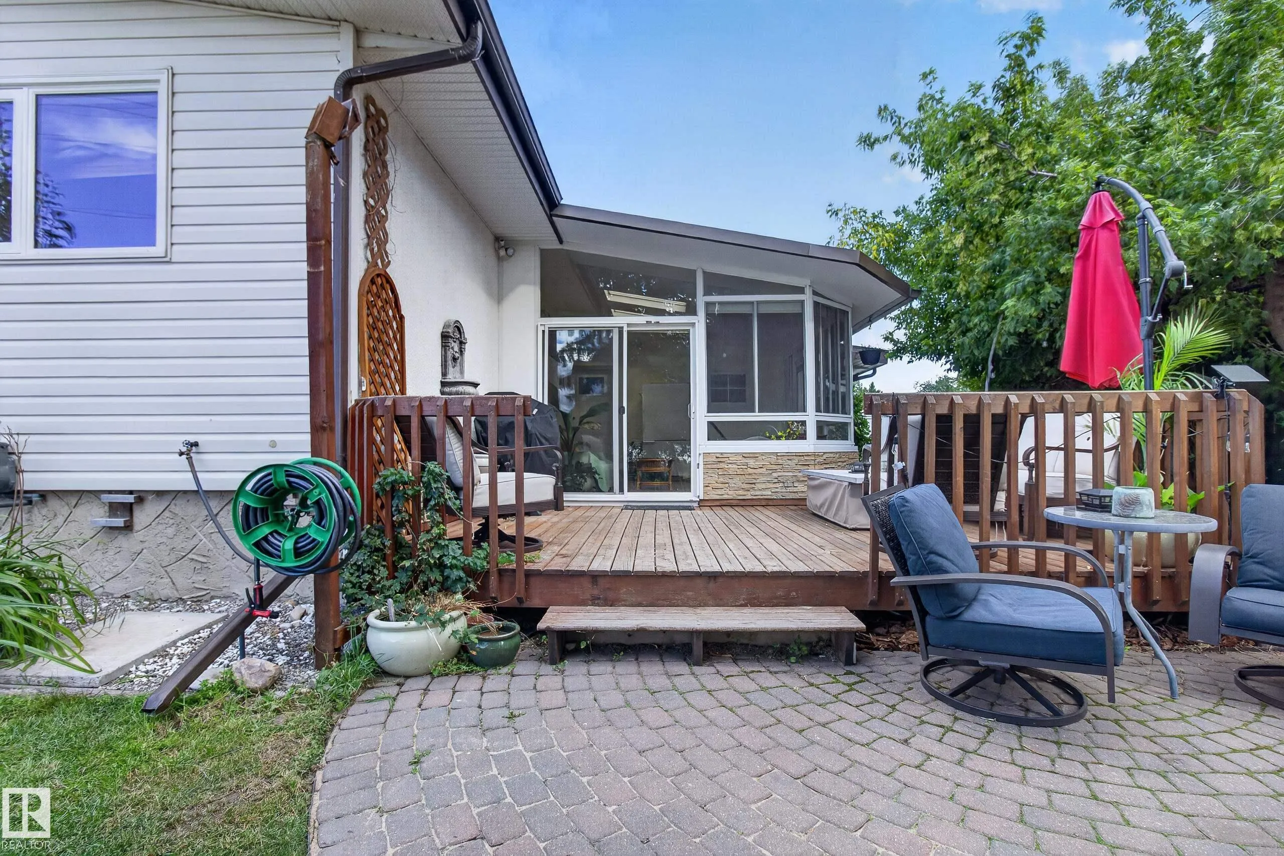 1042 PARKER Drive