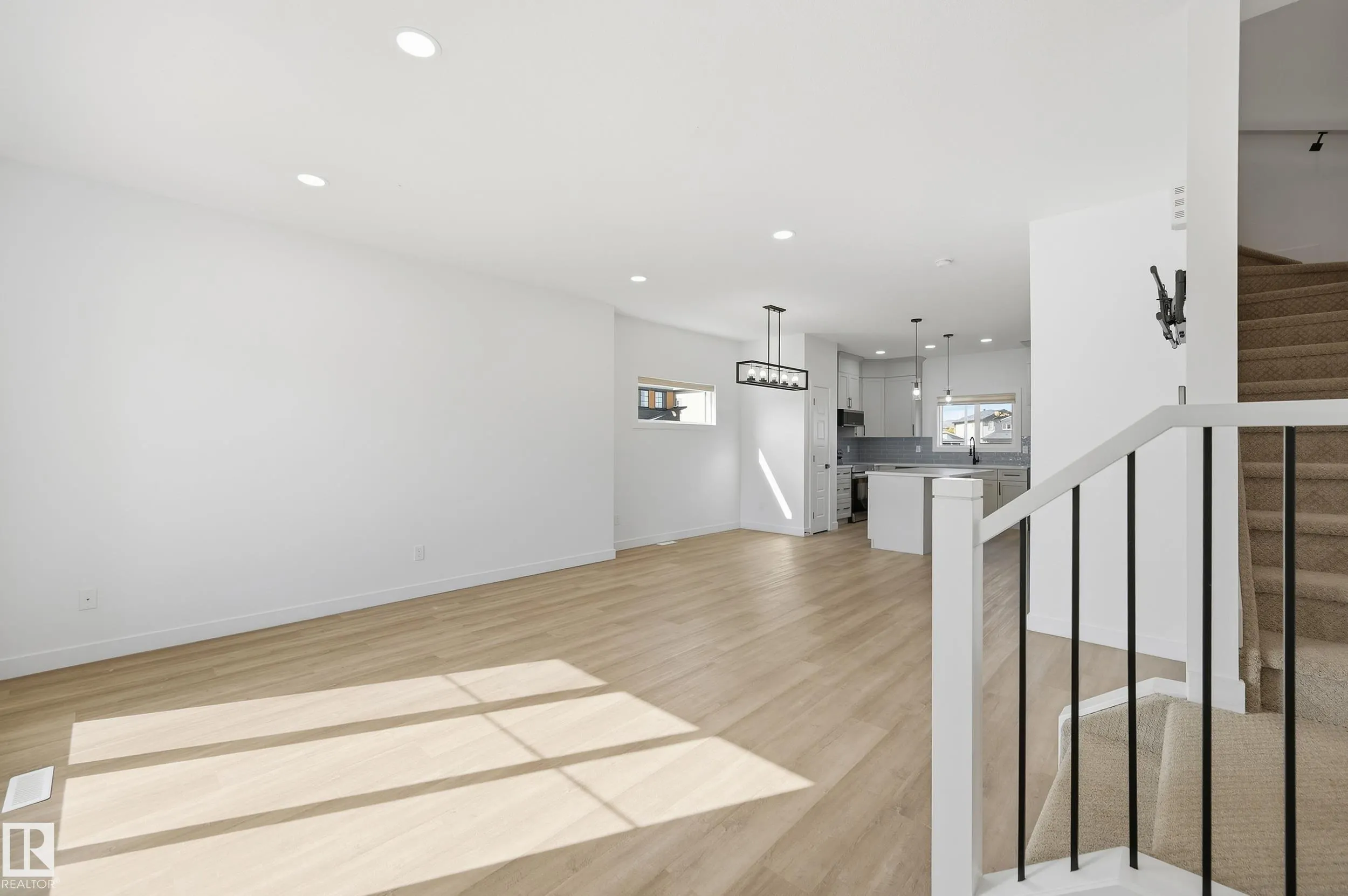 110 Kidd Crescent