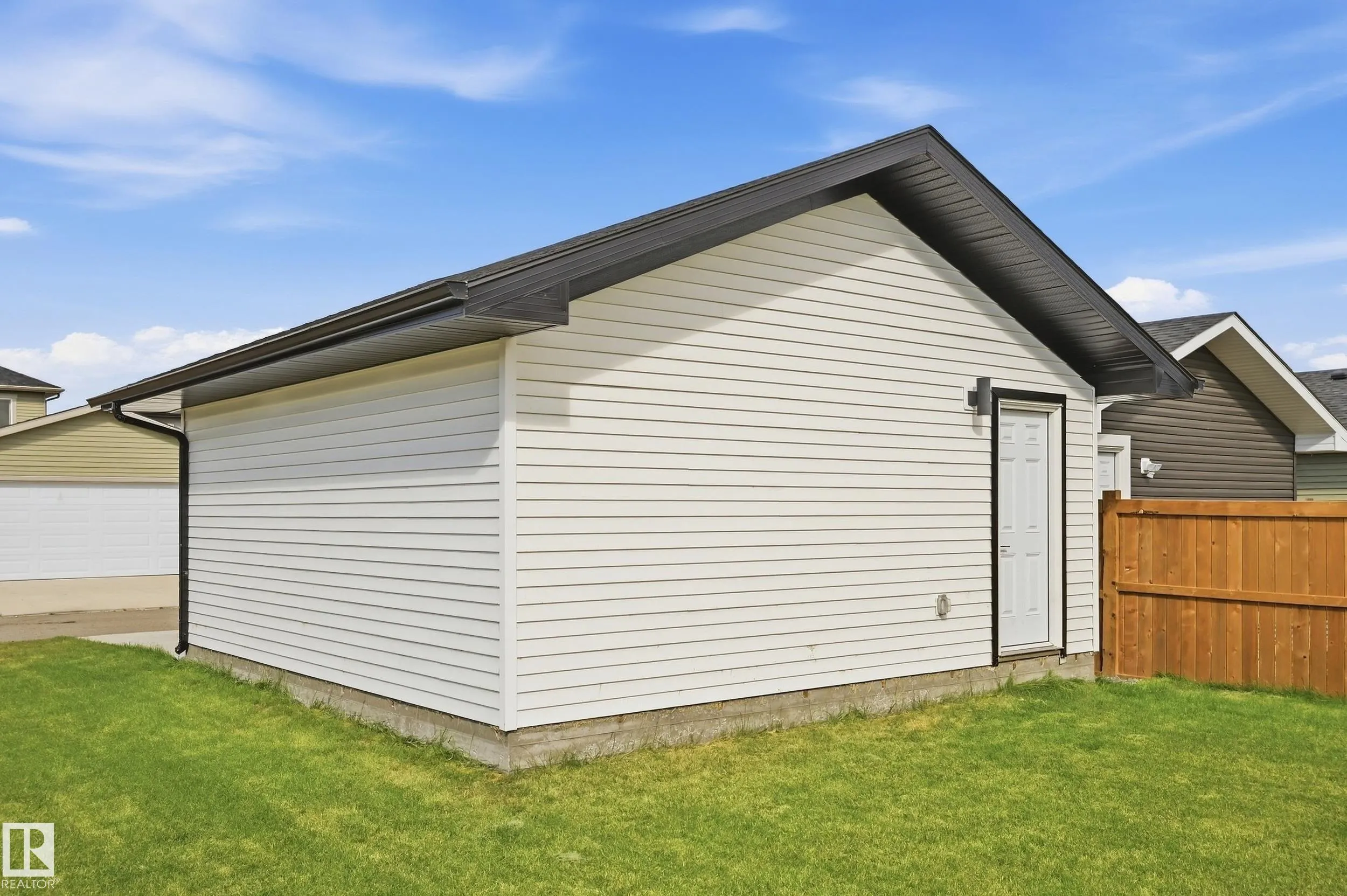 110 Kidd Crescent