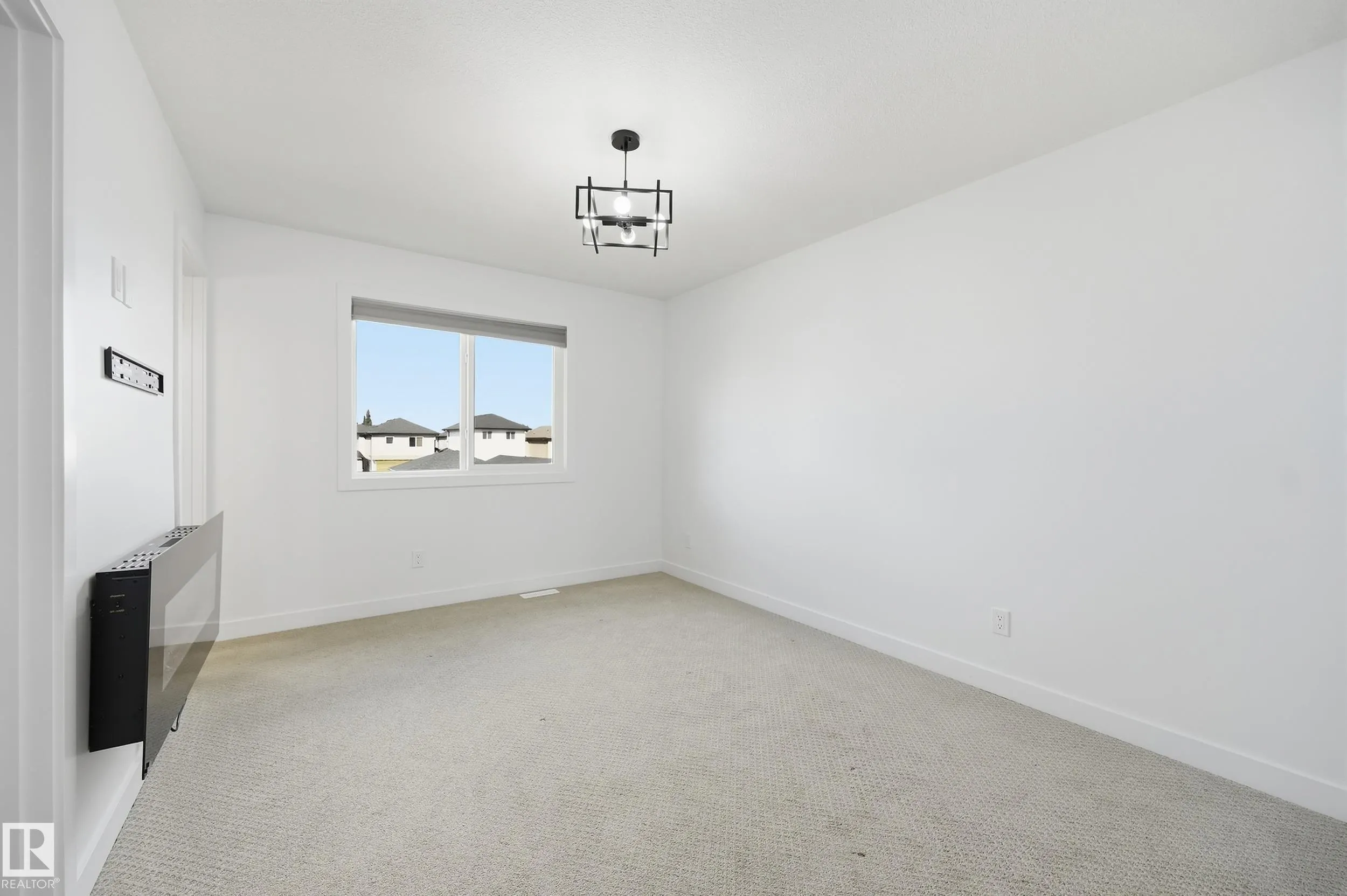 110 Kidd Crescent