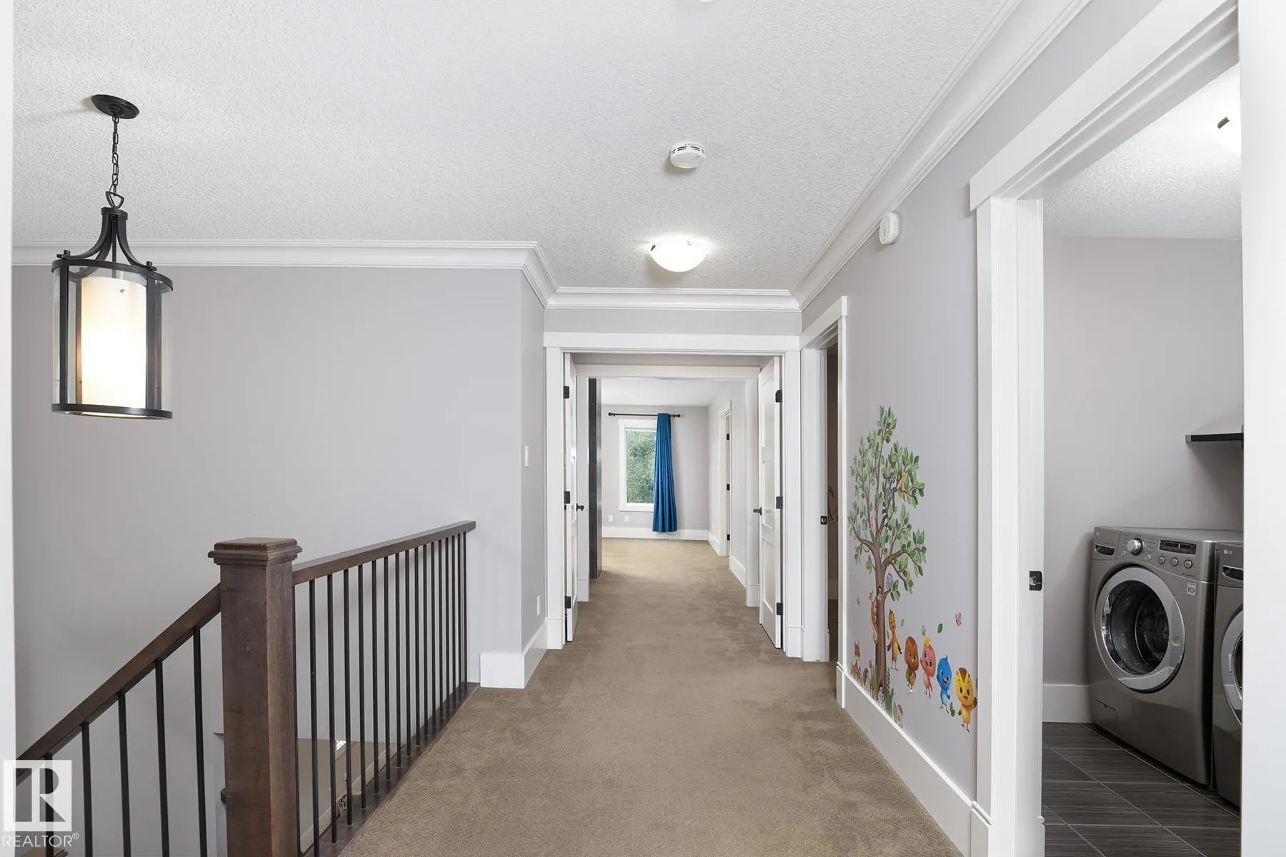 886 ARMITAGE Wynd