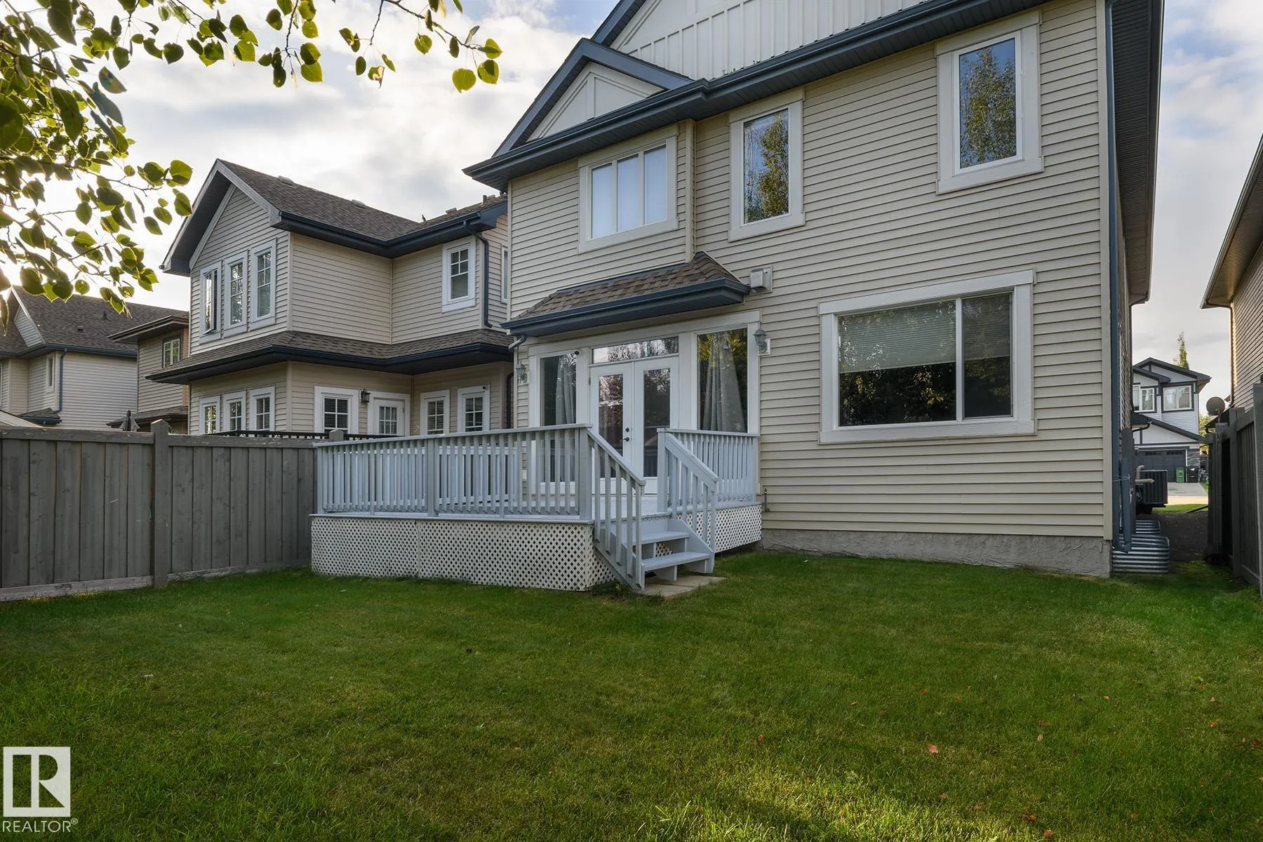 886 ARMITAGE Wynd