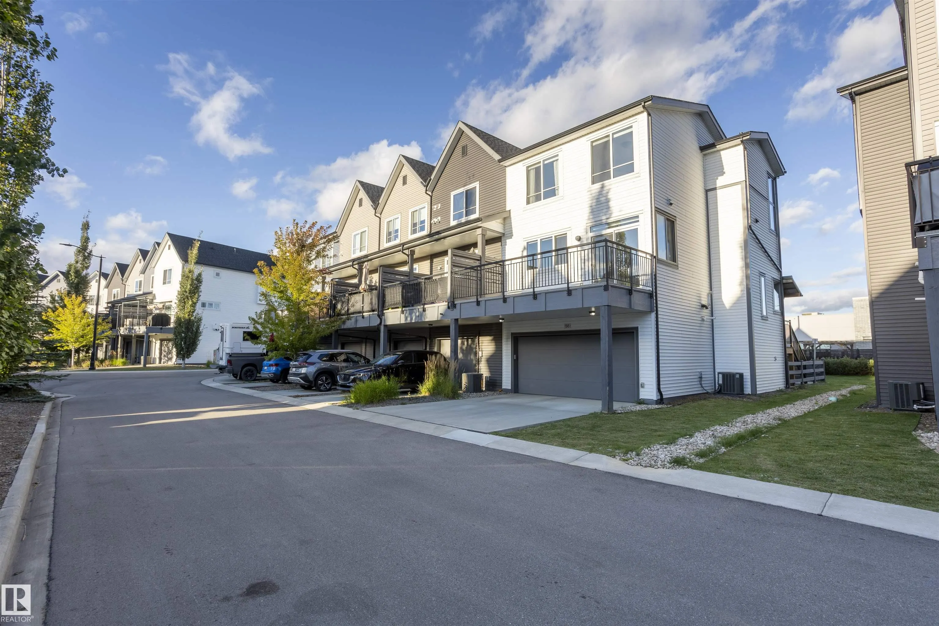 100 JENSEN LAKES Boulevard