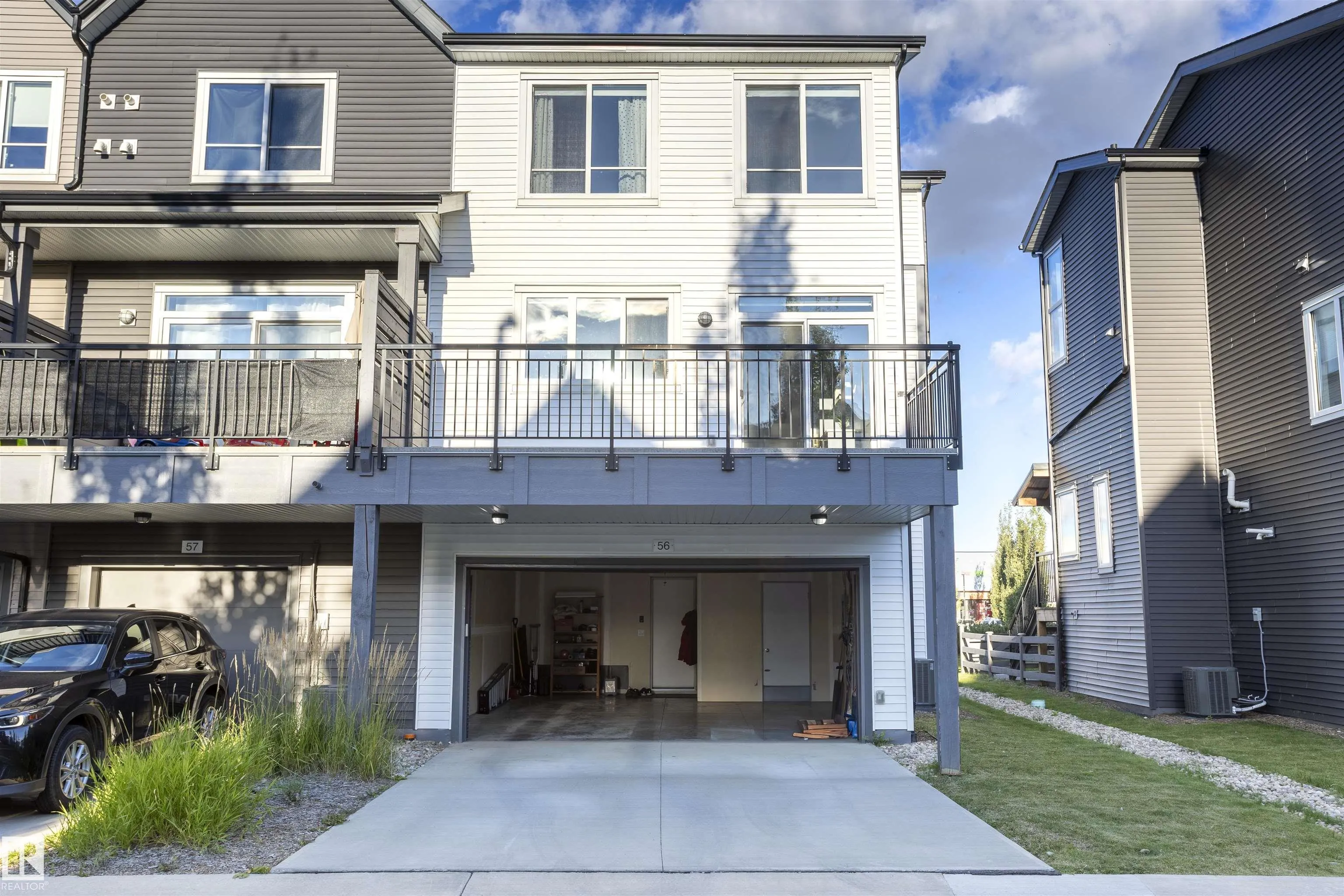 100 JENSEN LAKES Boulevard