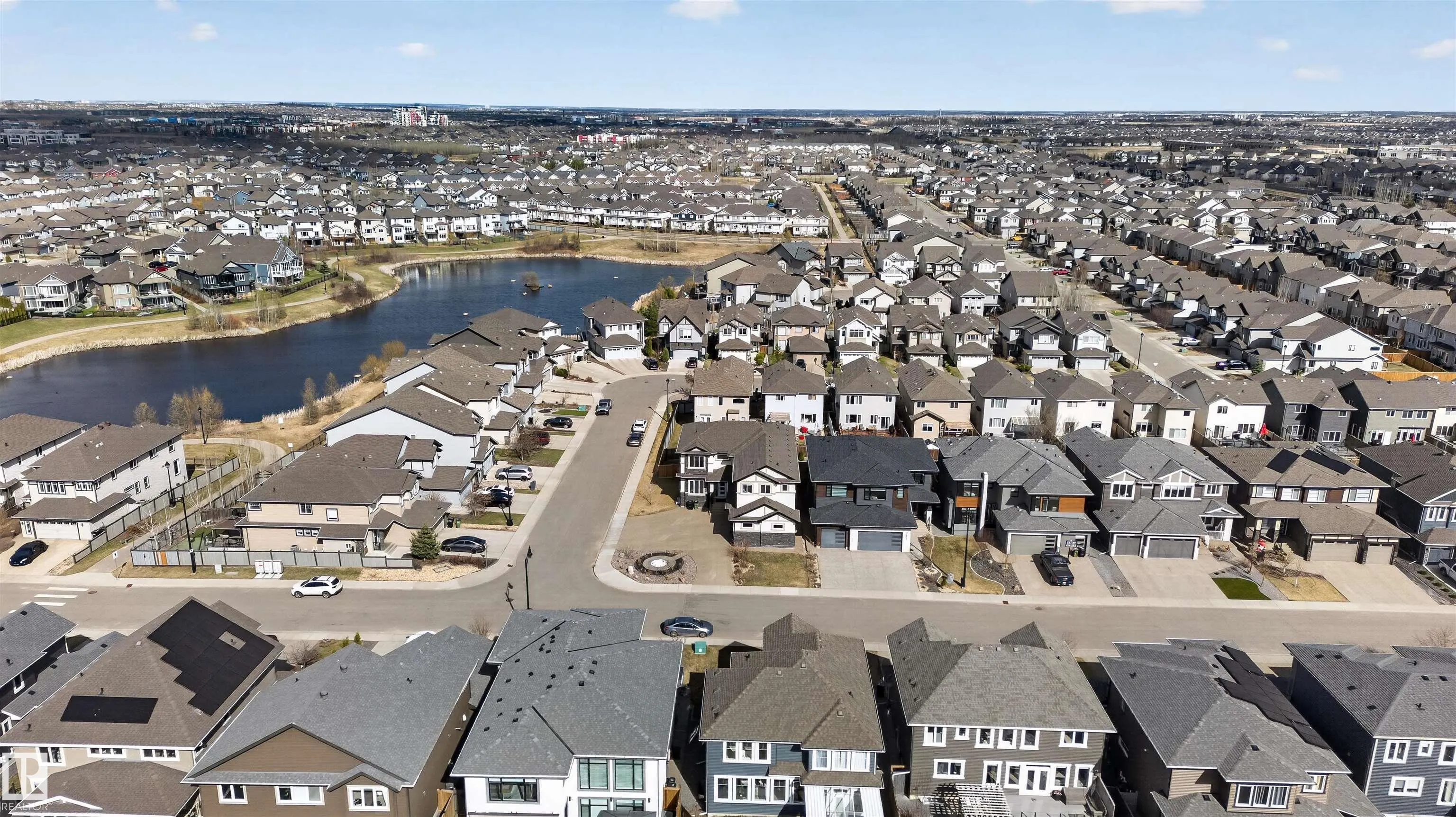 707 180 St SW