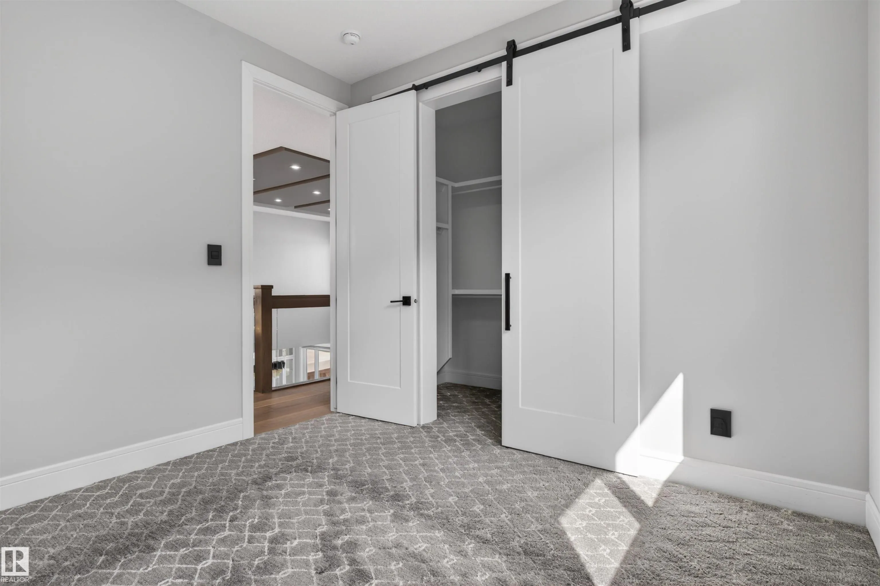 707 180 St SW
