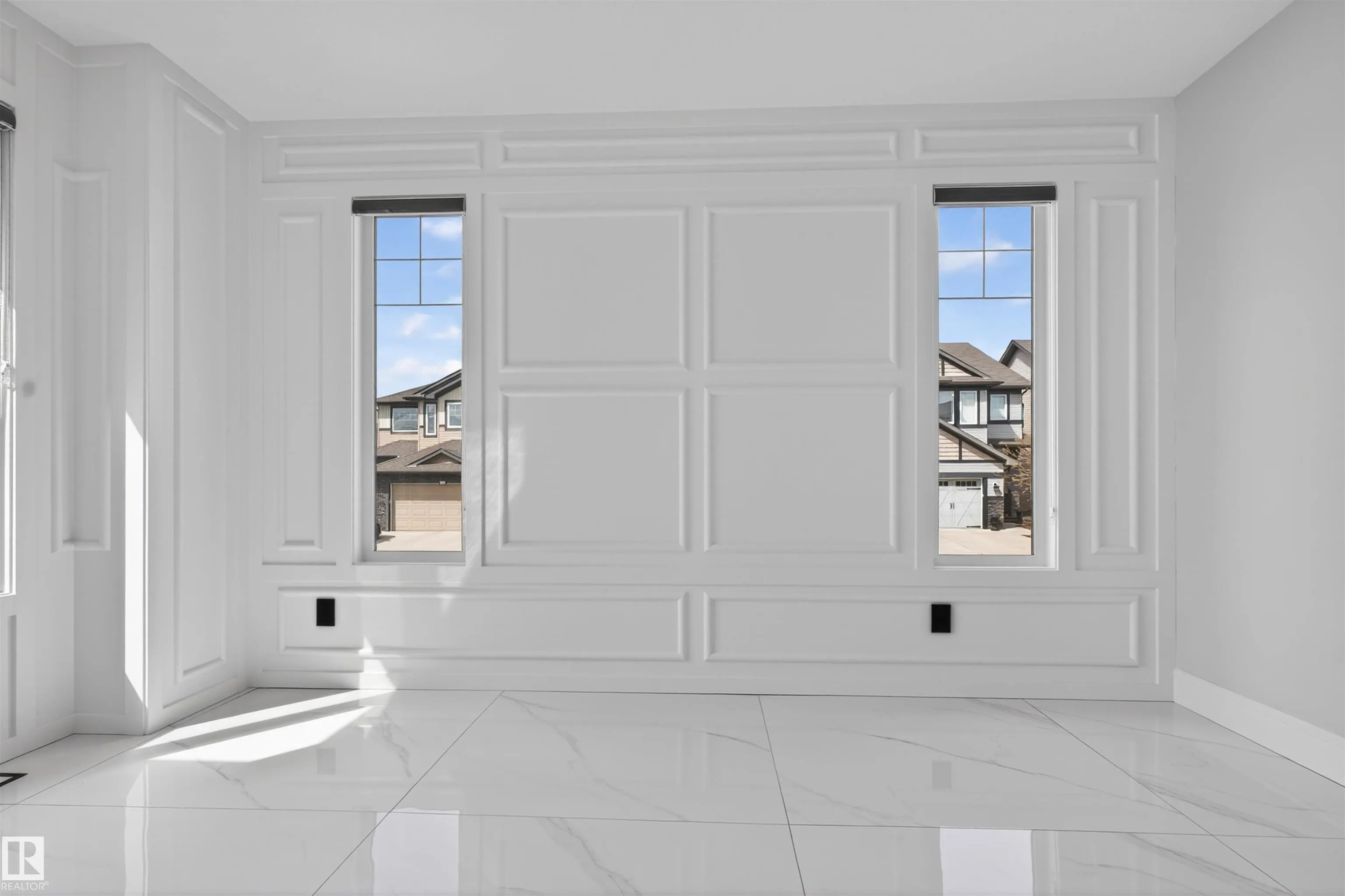 707 180 St SW