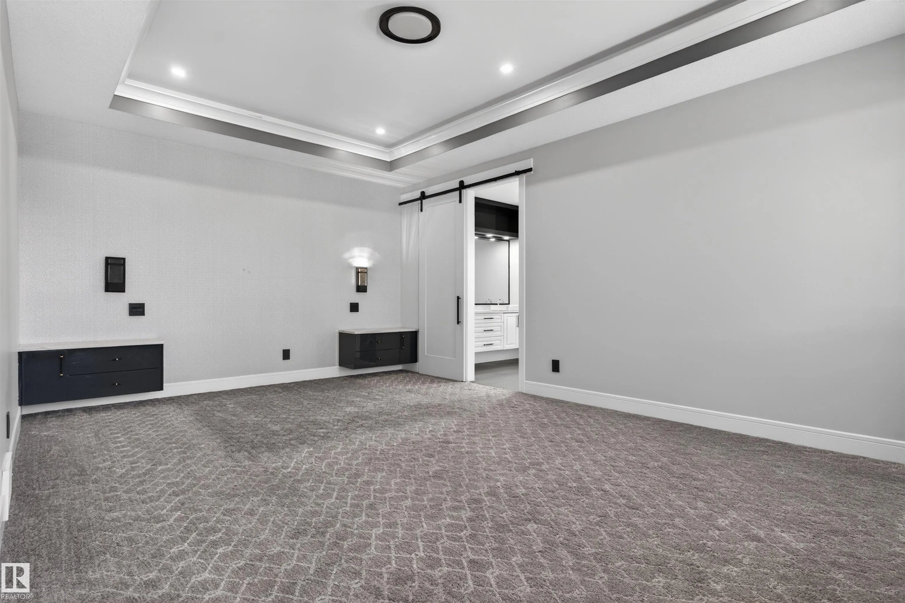 707 180 St SW