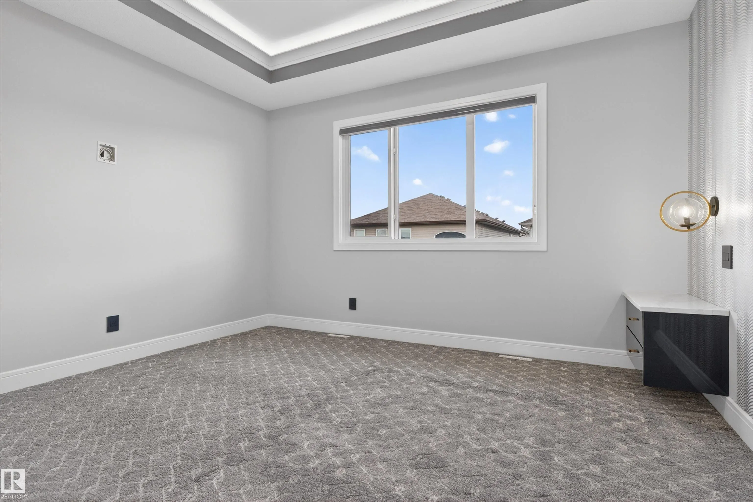 707 180 St SW