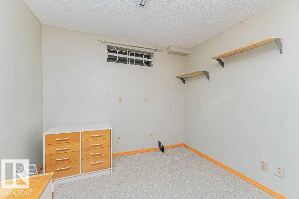 19 GOLDEN SPIKE Road