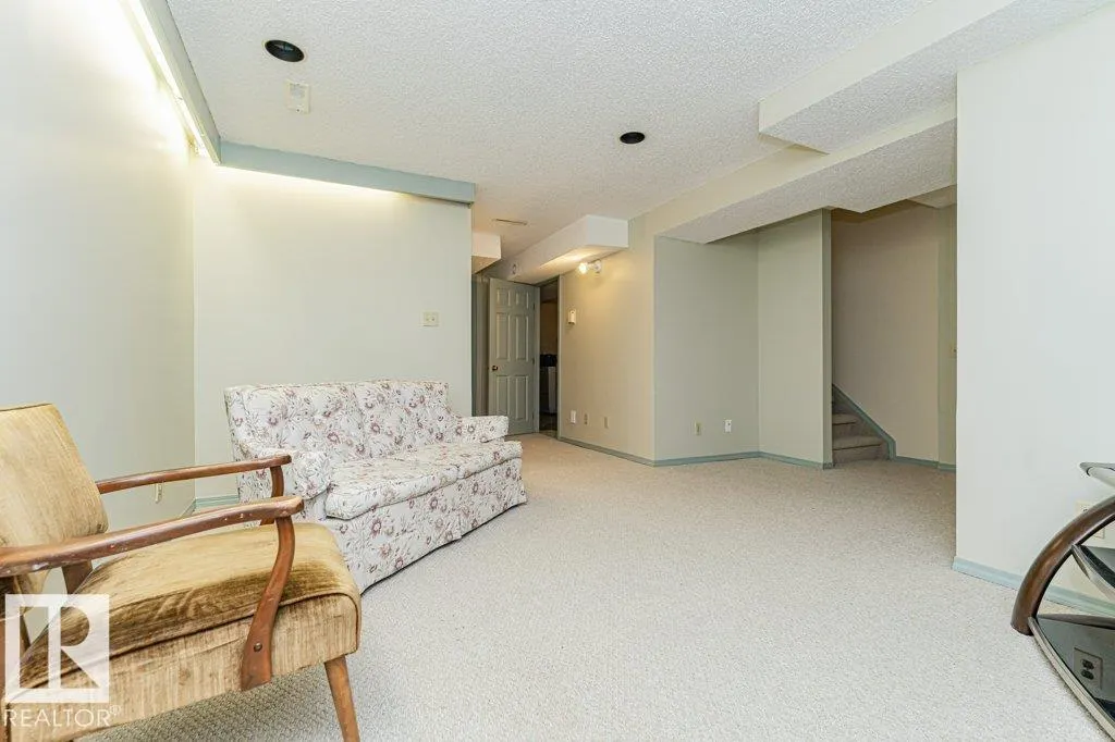 19 GOLDEN SPIKE Road