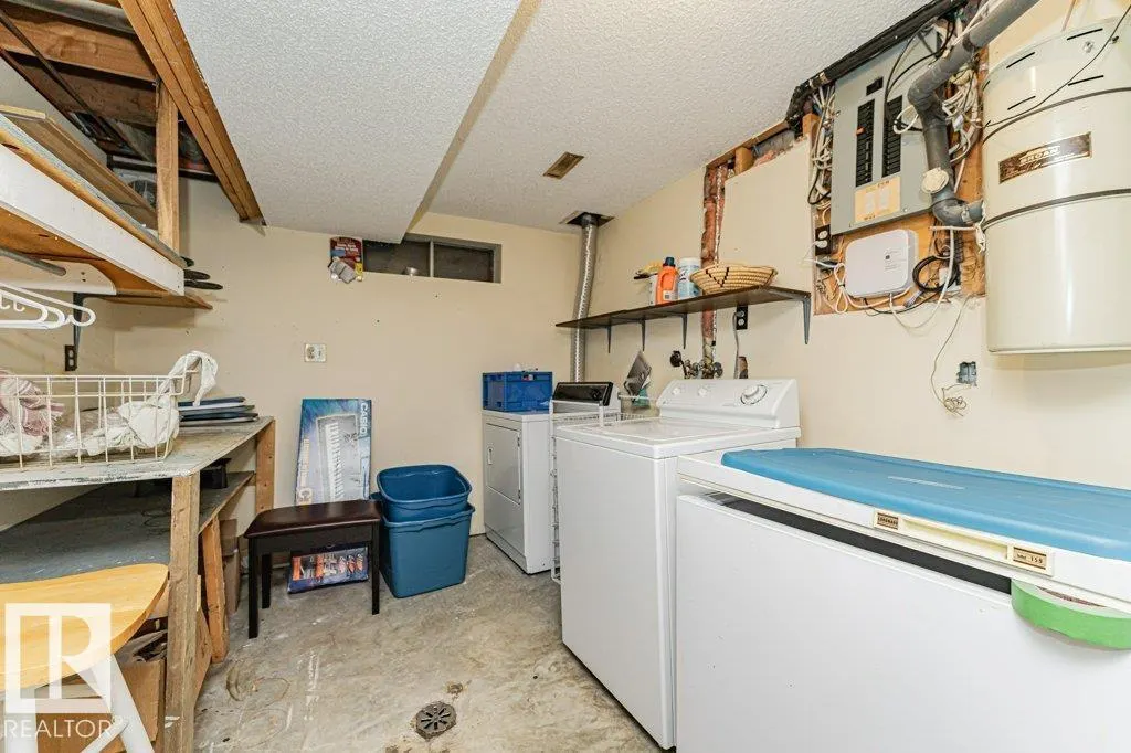 19 GOLDEN SPIKE Road