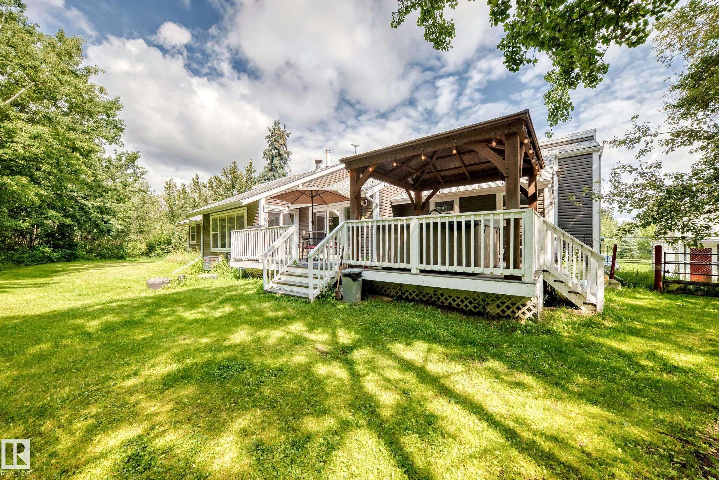 53250 RGE ROAD 215