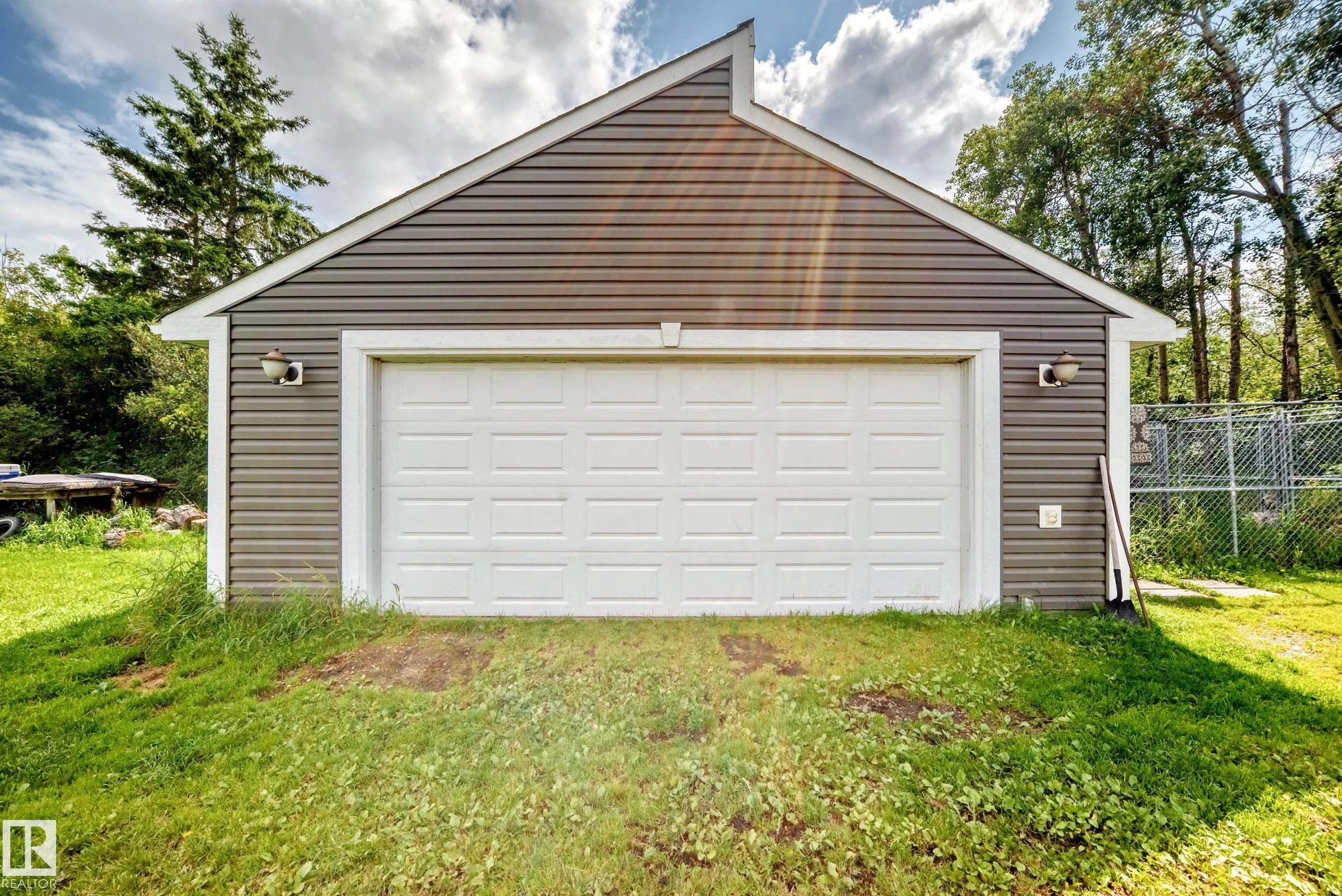 53250 RGE ROAD 215