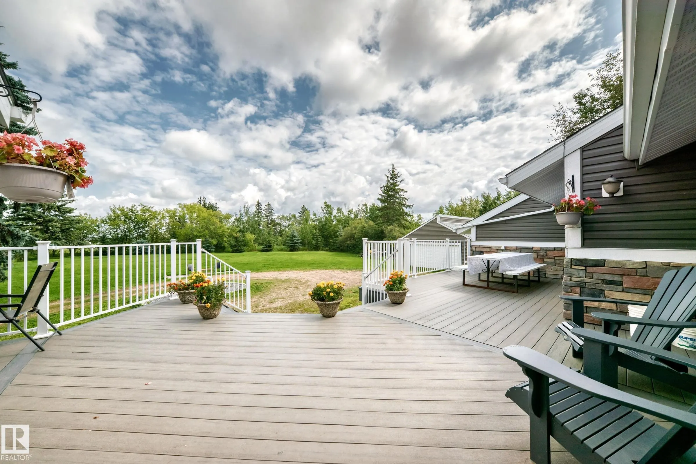 53250 RGE ROAD 215