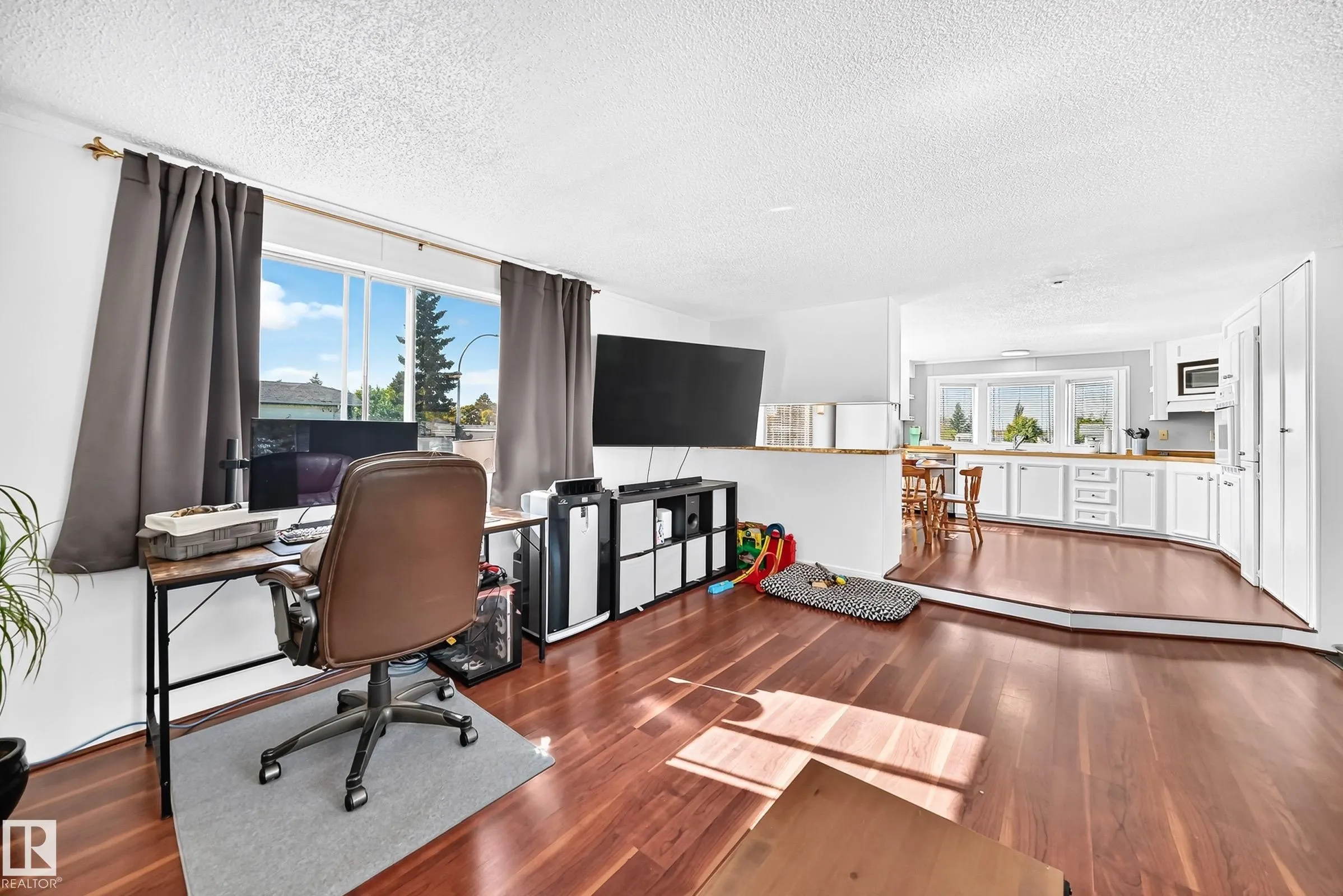 170 Parkland Drive