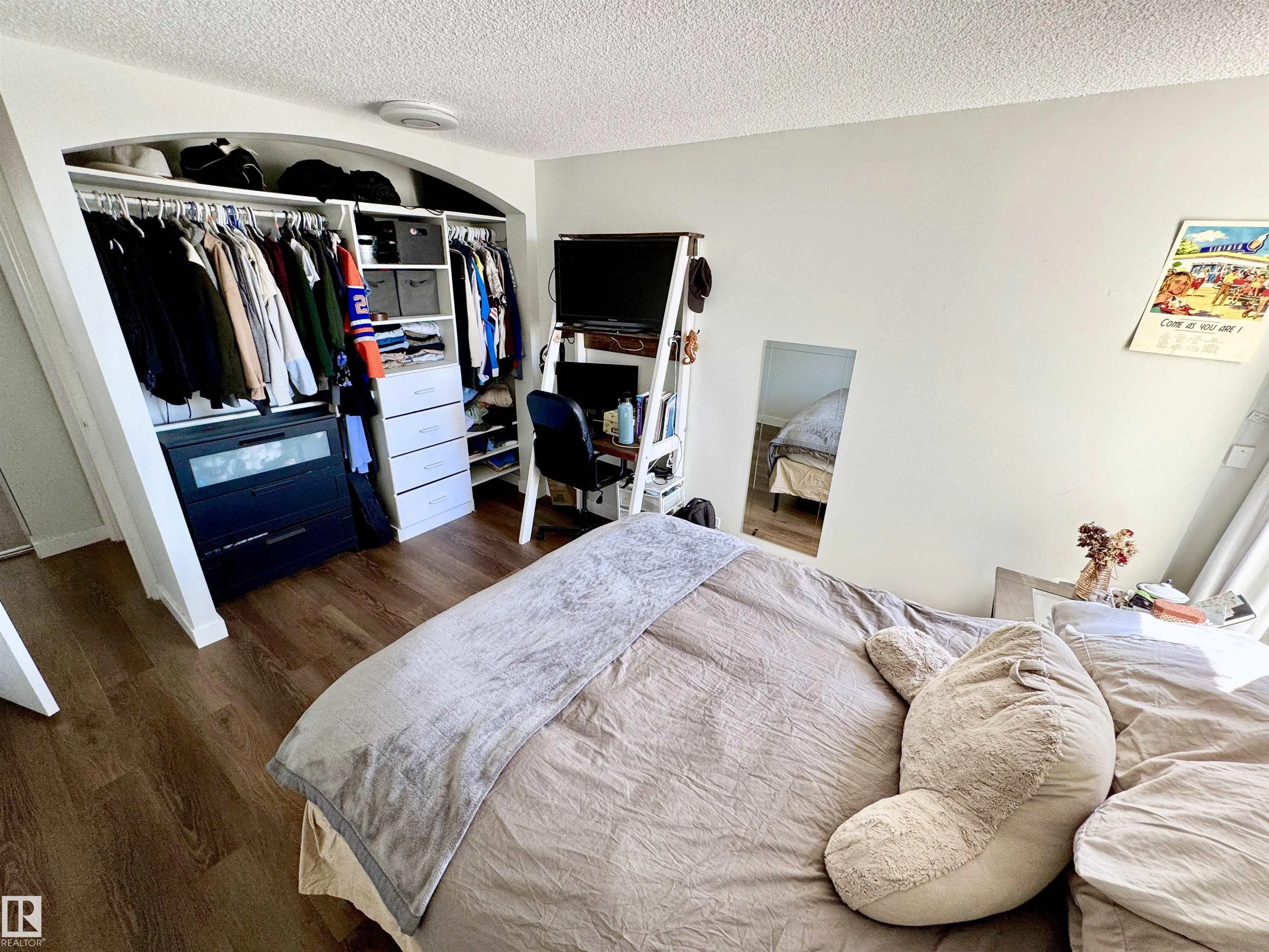 10883 SASKATCHEWAN Drive