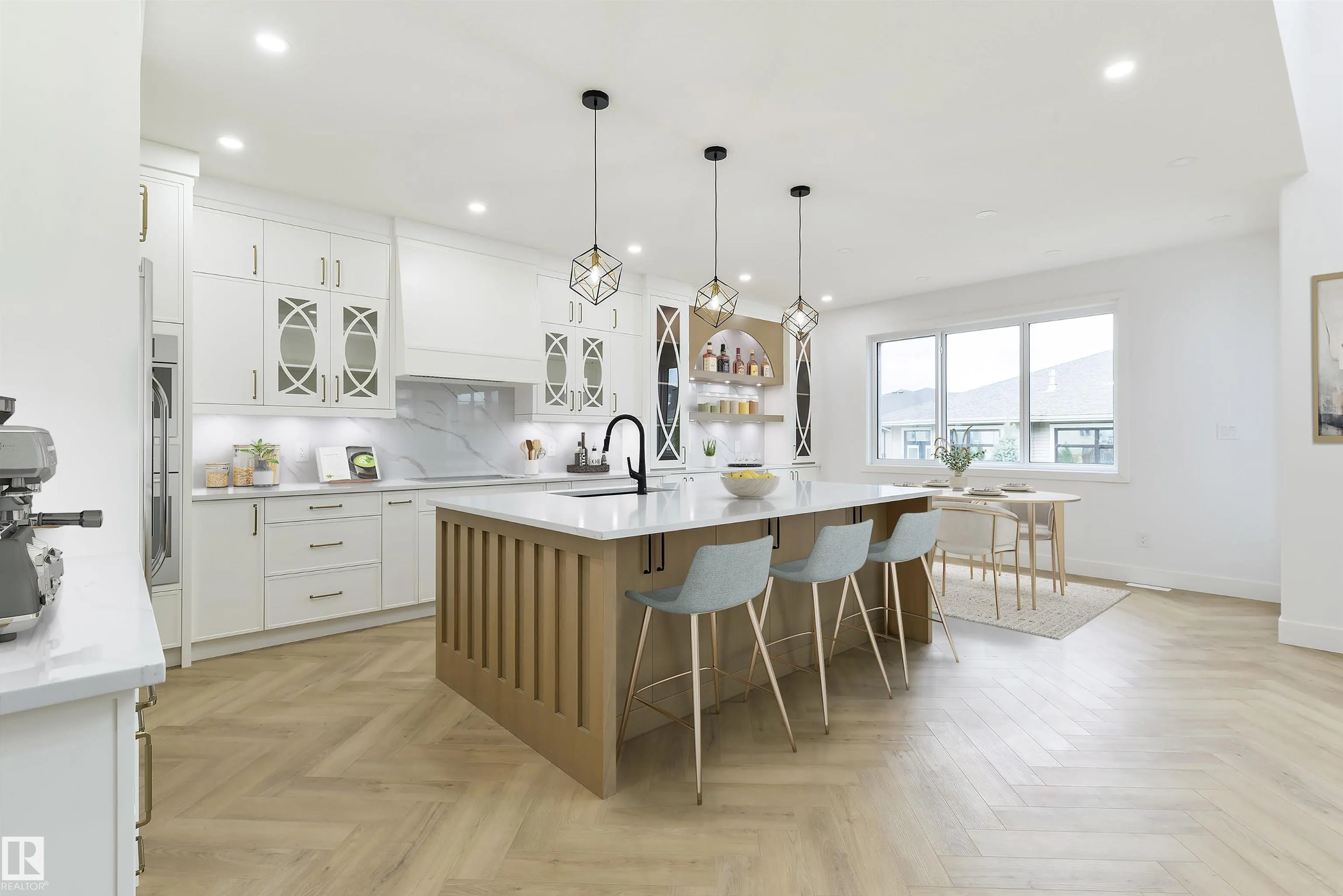34 AVONLEA Way