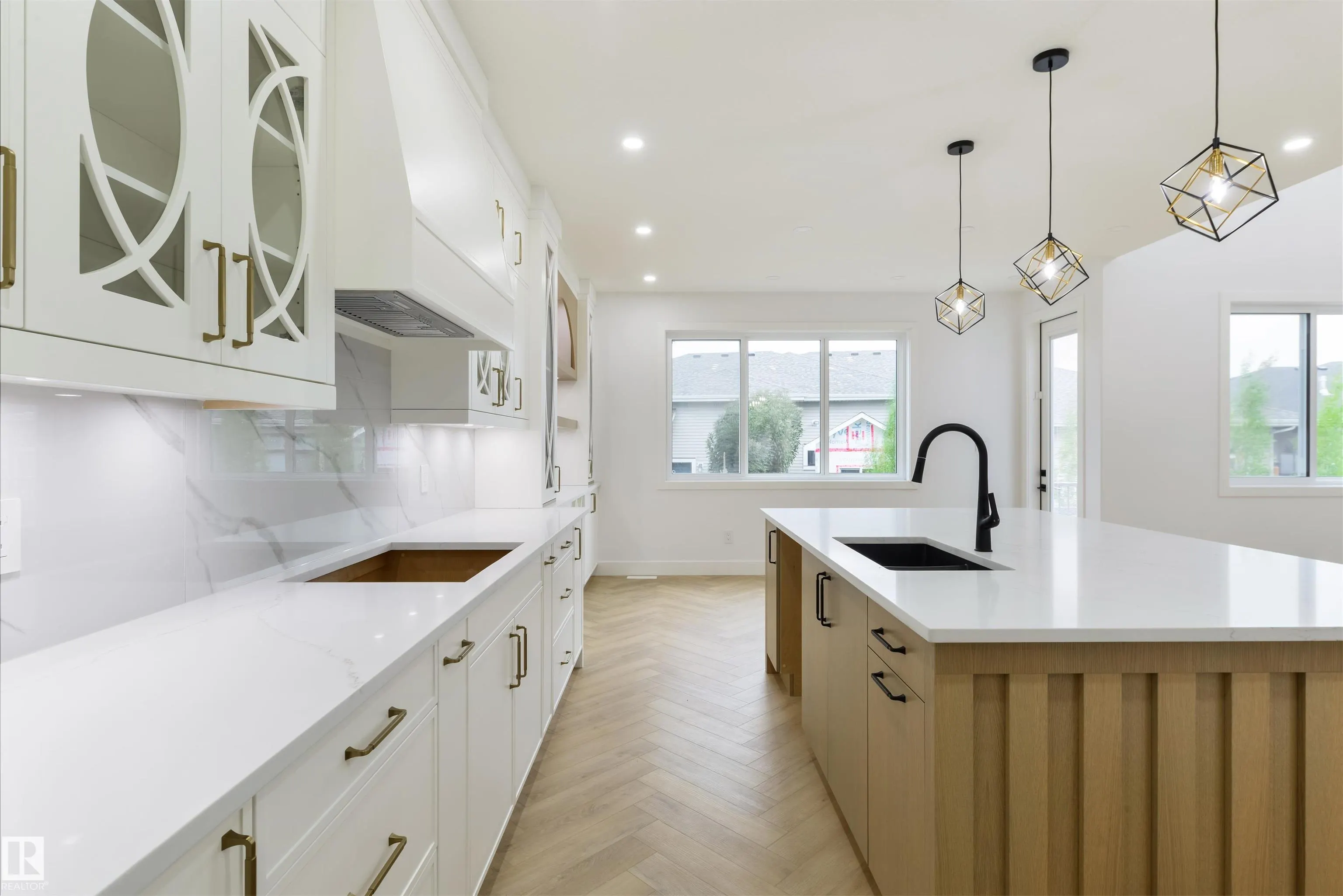 34 AVONLEA Way